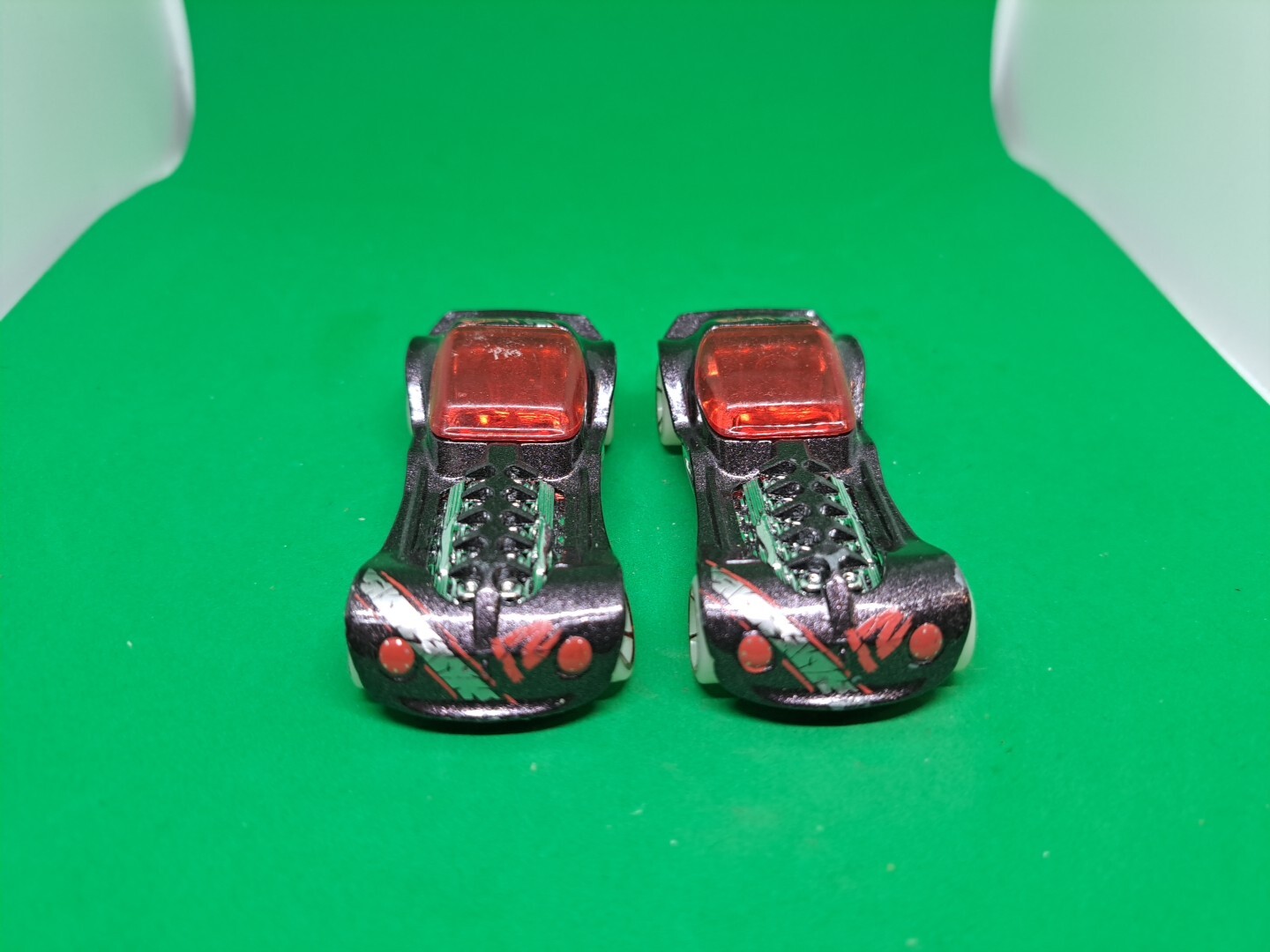 Hot Wheels Dieselboy 2006 Red/Black Multicolor *Lot Of 2*