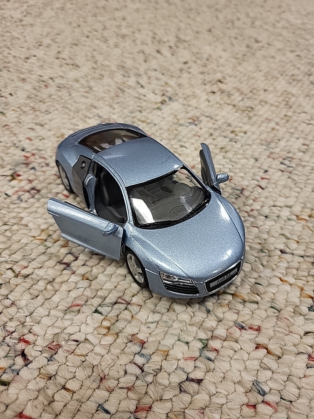 Kinsmart Diecast Cars Audi R8 1/36 Scale 2009 KT5315 Light Blue Pull Back Car