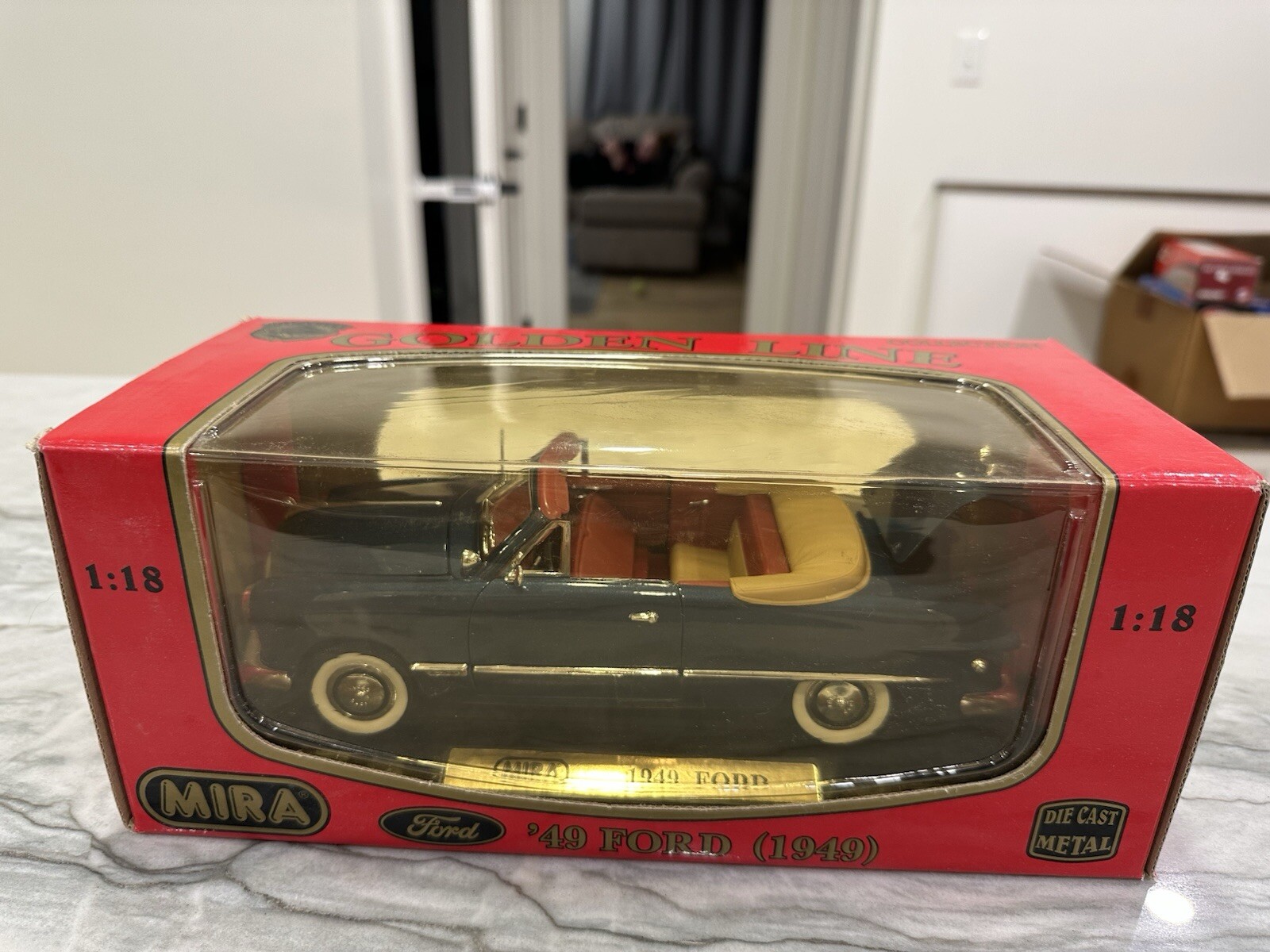 Mira Golden Line 1949 Ford Convertible 1/18 Diecast Metal 2 Door