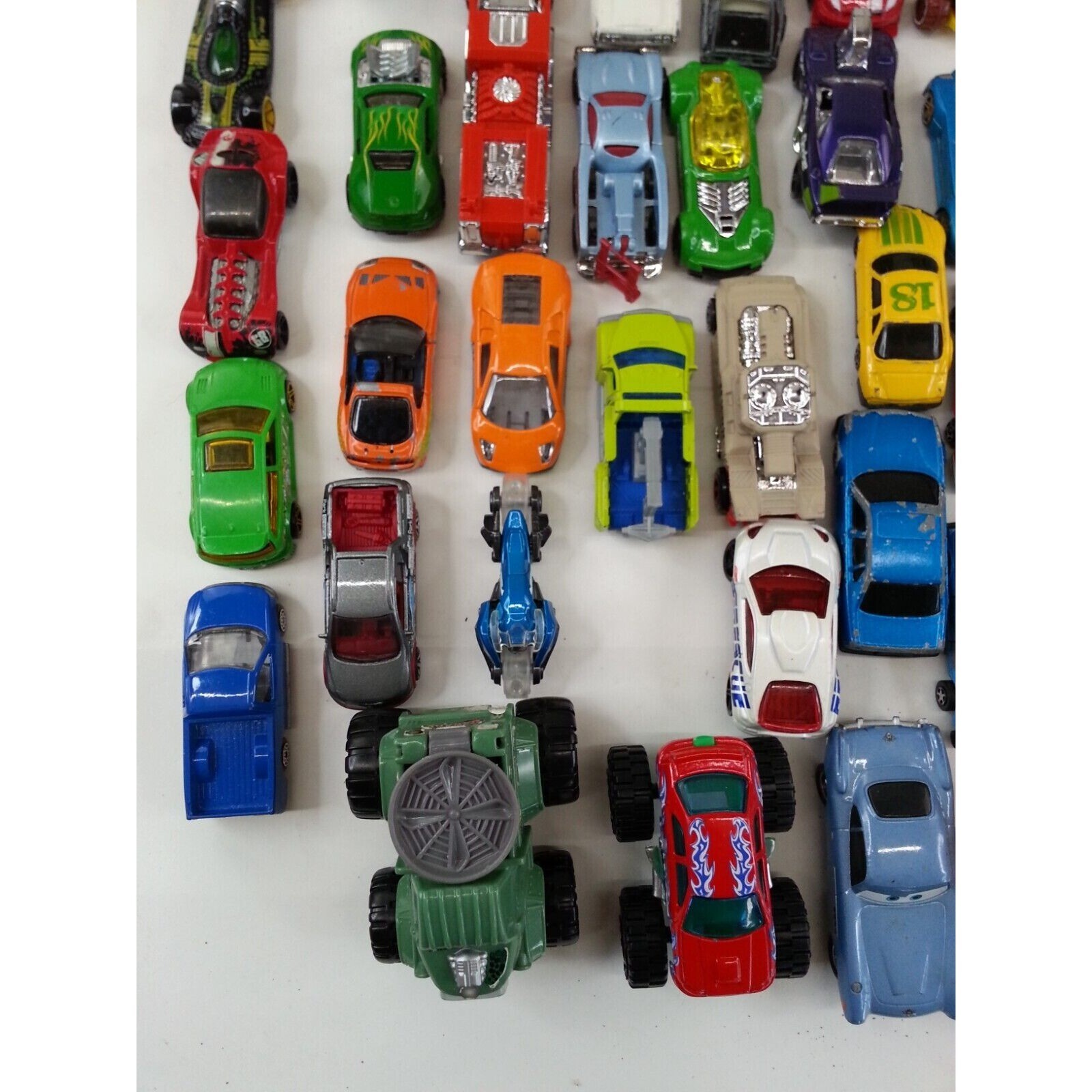 147pc Car Truck Vehicle Lot Matchbox Hot Wheel Maisto Mattel