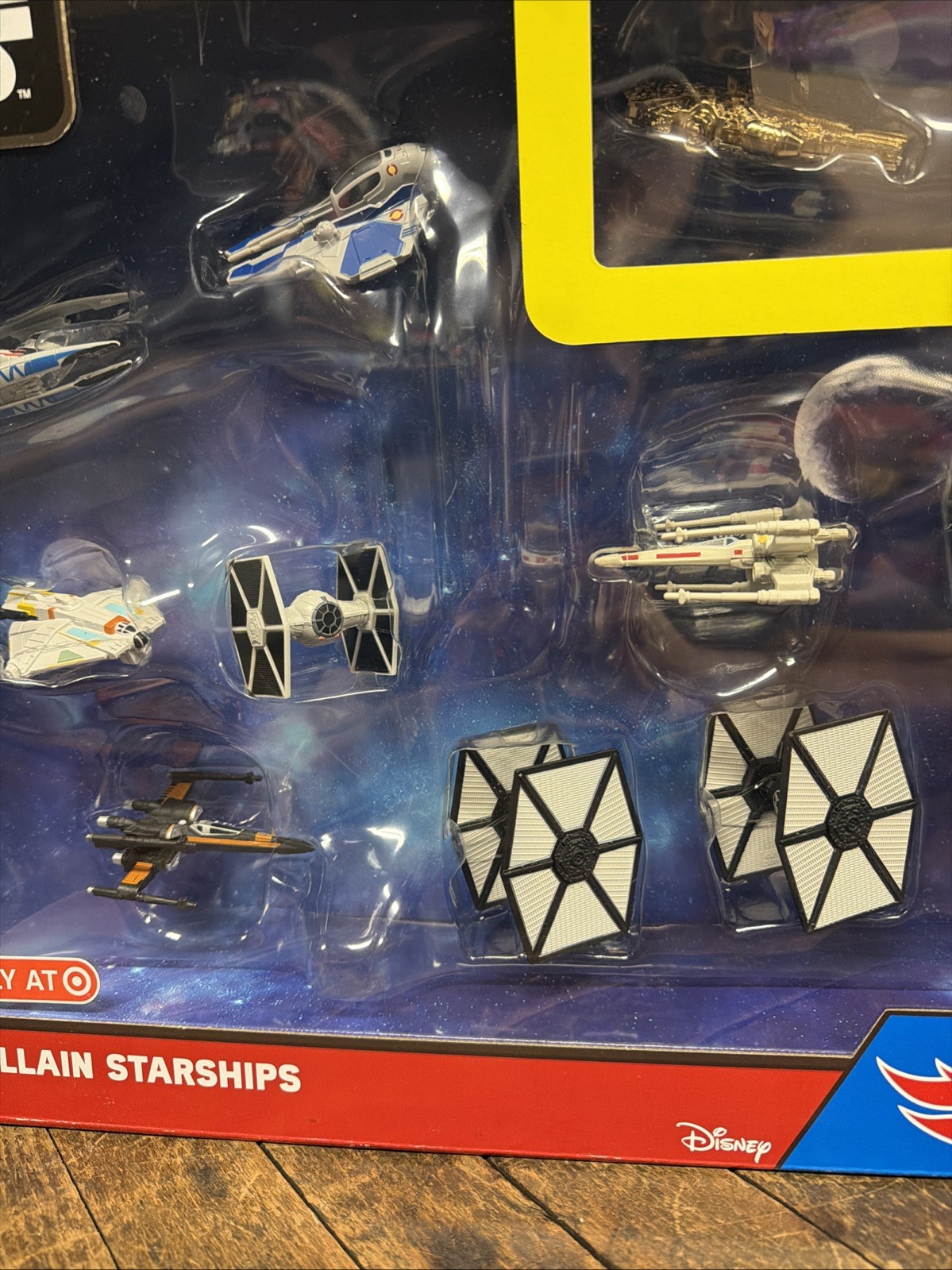 HOT WHEELS DIECAST DISNEY STAR WARS HERO & VILLAIN STARSHIPS 11 PACK FIGURE RARE