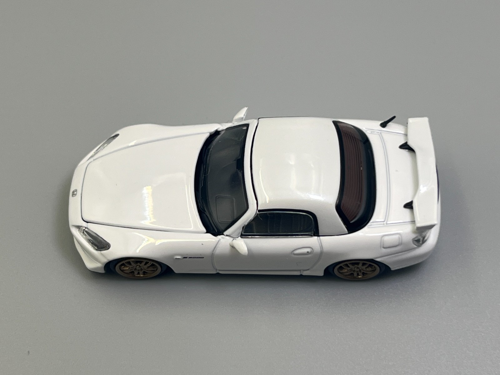 Honda S2000 Type S AP2 White Hardtop Convertible Kit MotorHelix 1/64 scale