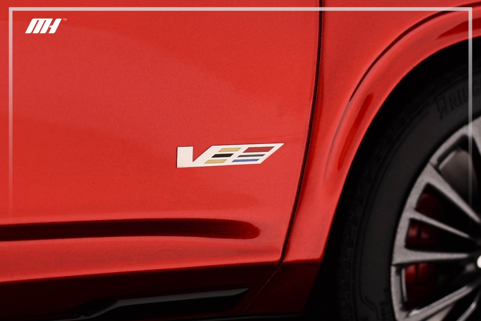 1/18 Motorhelix Cadillac Escalade V from 2022 in in red on Carbon Base