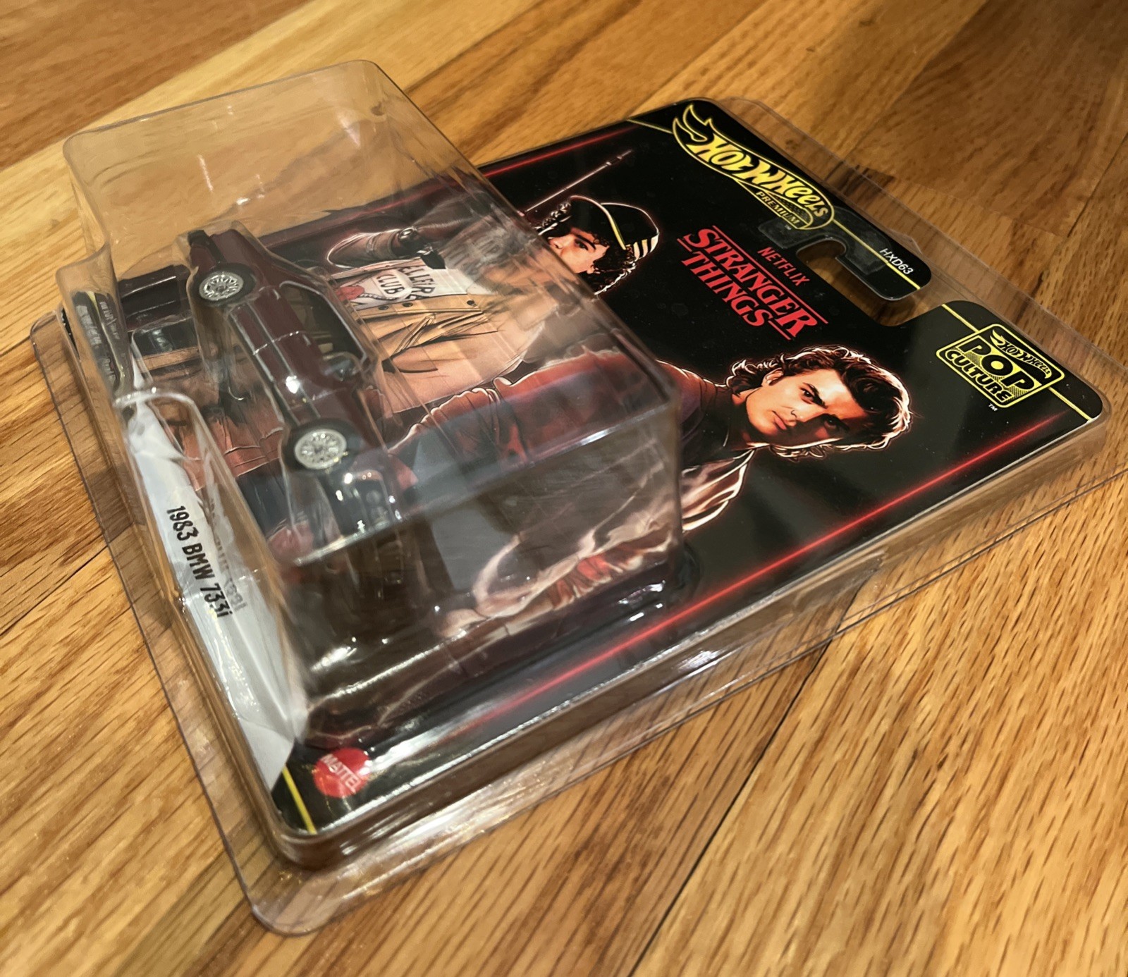 HOT WHEELS PREMIUM 2025 POP CULTURE STRANGER THINGS 1983 BMW 733i NETFLIX BONUS
