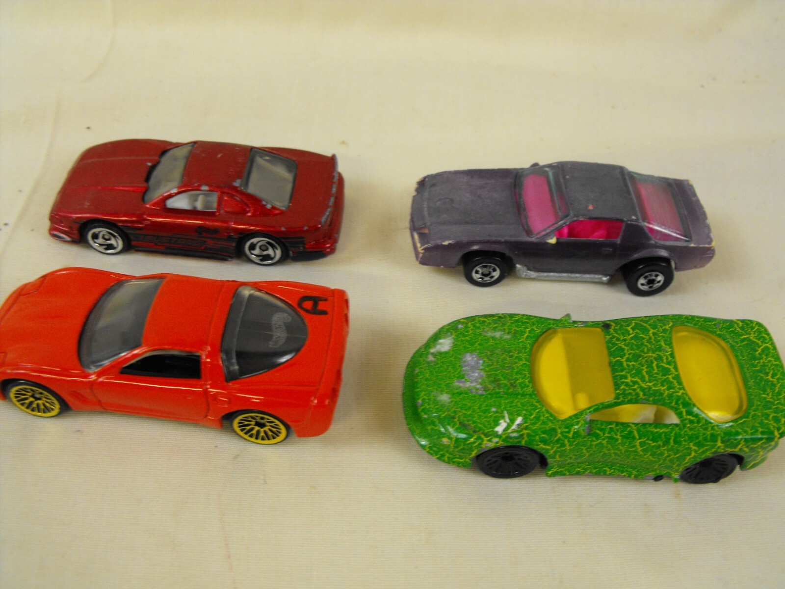 Lot of 20 Hot Wheels Diecast Sport, Luxury & Racing Cars – Loose