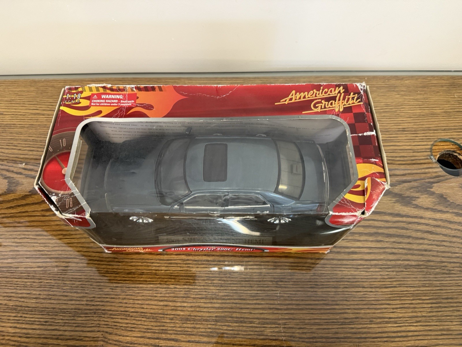 1/18 American Graffiti 2005 Chrysler 300C Hemi Gray
