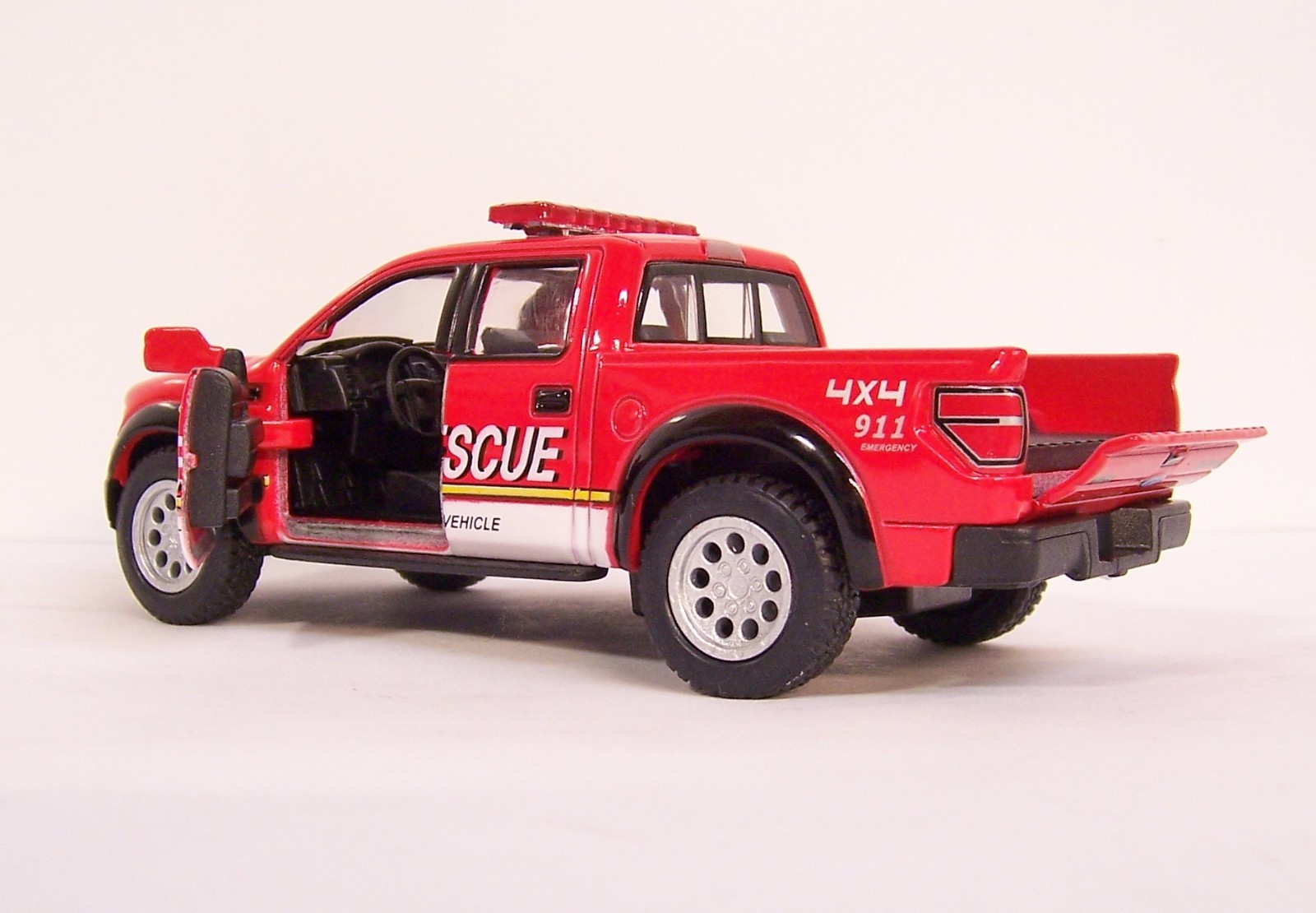 ’13 Ford F-150 Raptor Supercrew POLICE & FIRE RESCUE Diecast Model 1/46 PullBack