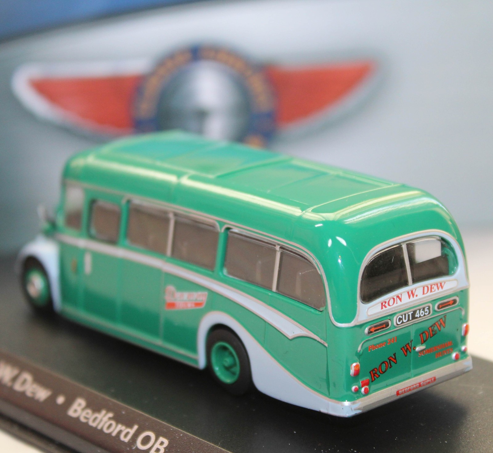 ATLAS EDITIONS – 4642103 – BEDFORD OB / DUPLE VISTA COACH – DEWSWAY / RON W. DEW