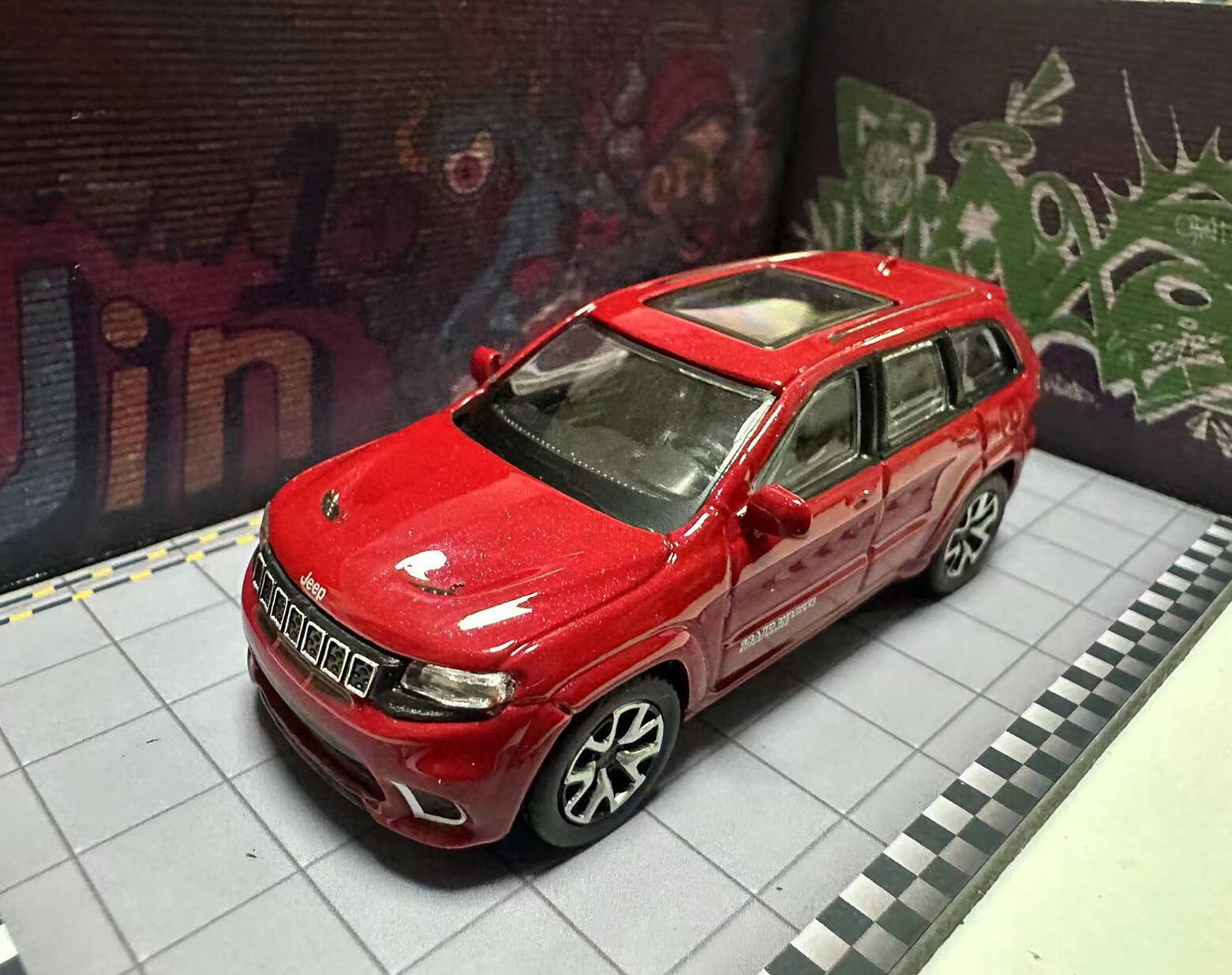 JKM 1:64 Jeep Grand Cherokee Trackhawk Diecast Metal Model Car New