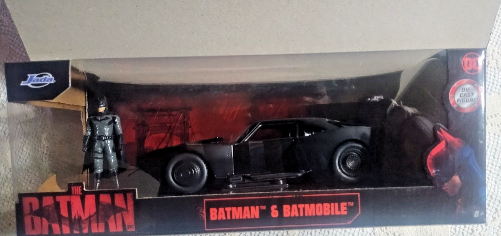 The Batman Movie Hollywood Rides DC Batman Diecast Figure & Batmobile 1:24 Scale