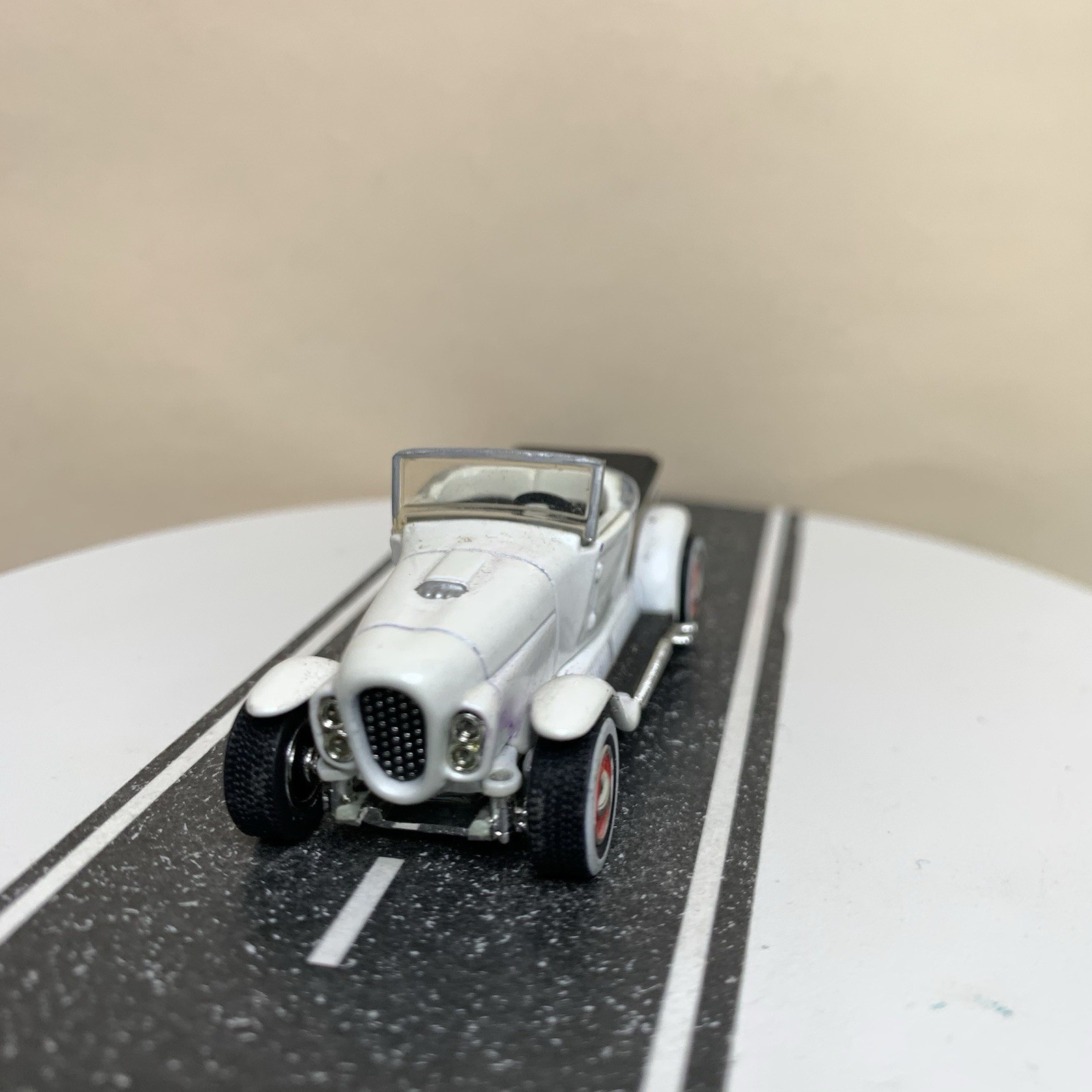 CUSTOM Hot Wheels 100% Ala Kart 1929 Ford Pickup Roadster White Chopped 1:64