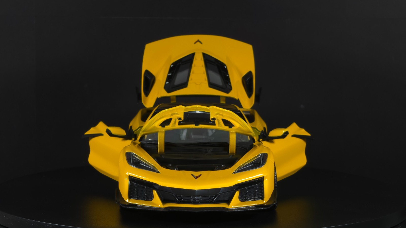 Corvette ZR1 Coupe 1:18 Maisto Exclusive Style Special Edition