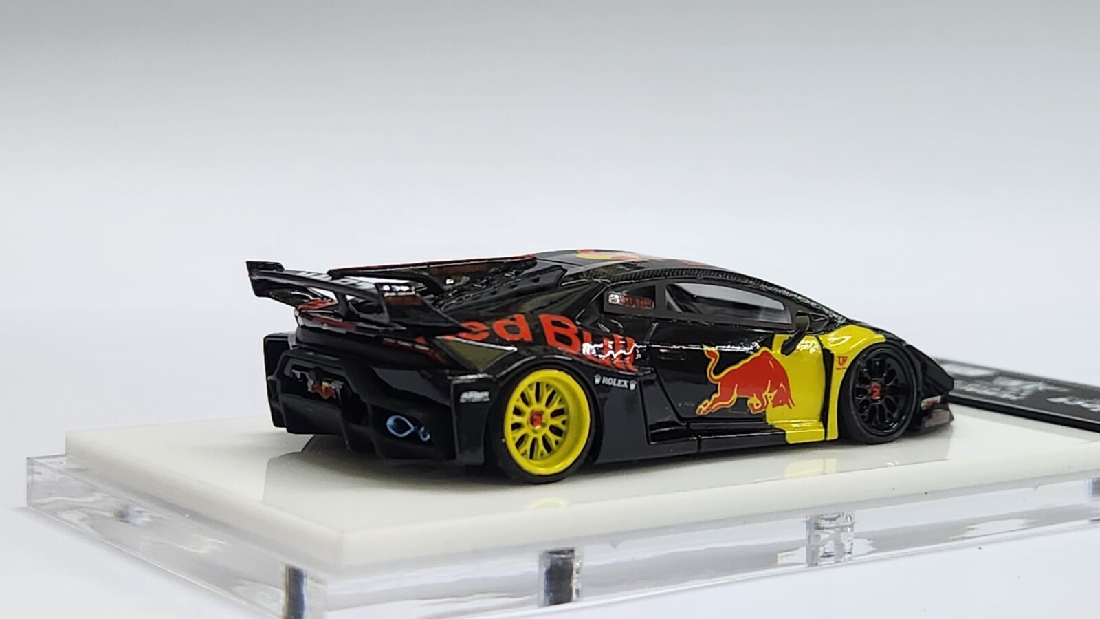 1:64 Veloce Lamborghini Huracan LP610-4 LB Performance Red Bull Gloss Black