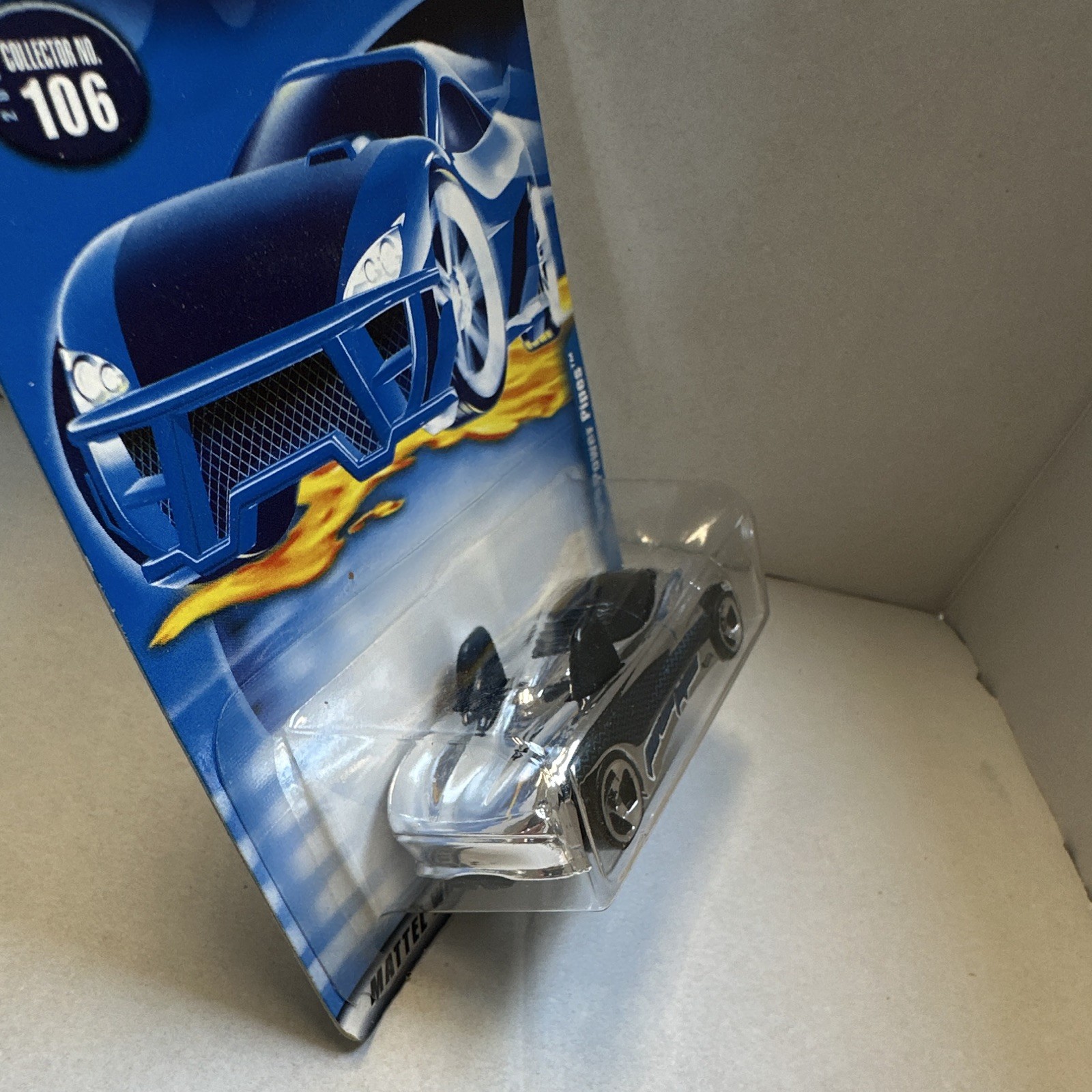 Hot Wheels Power Pipes 2001 Silver/Black 1:64 Diecast Car Unopened