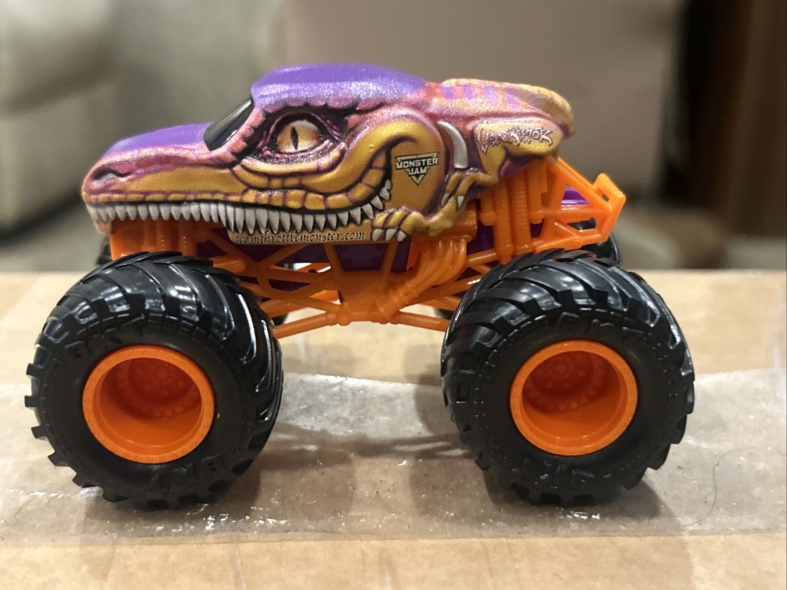2026 SPIN MASTER MONSTER JAM TRUCK VHTF EXCLUSIVE TWO PACK VELOCIRAPTOR