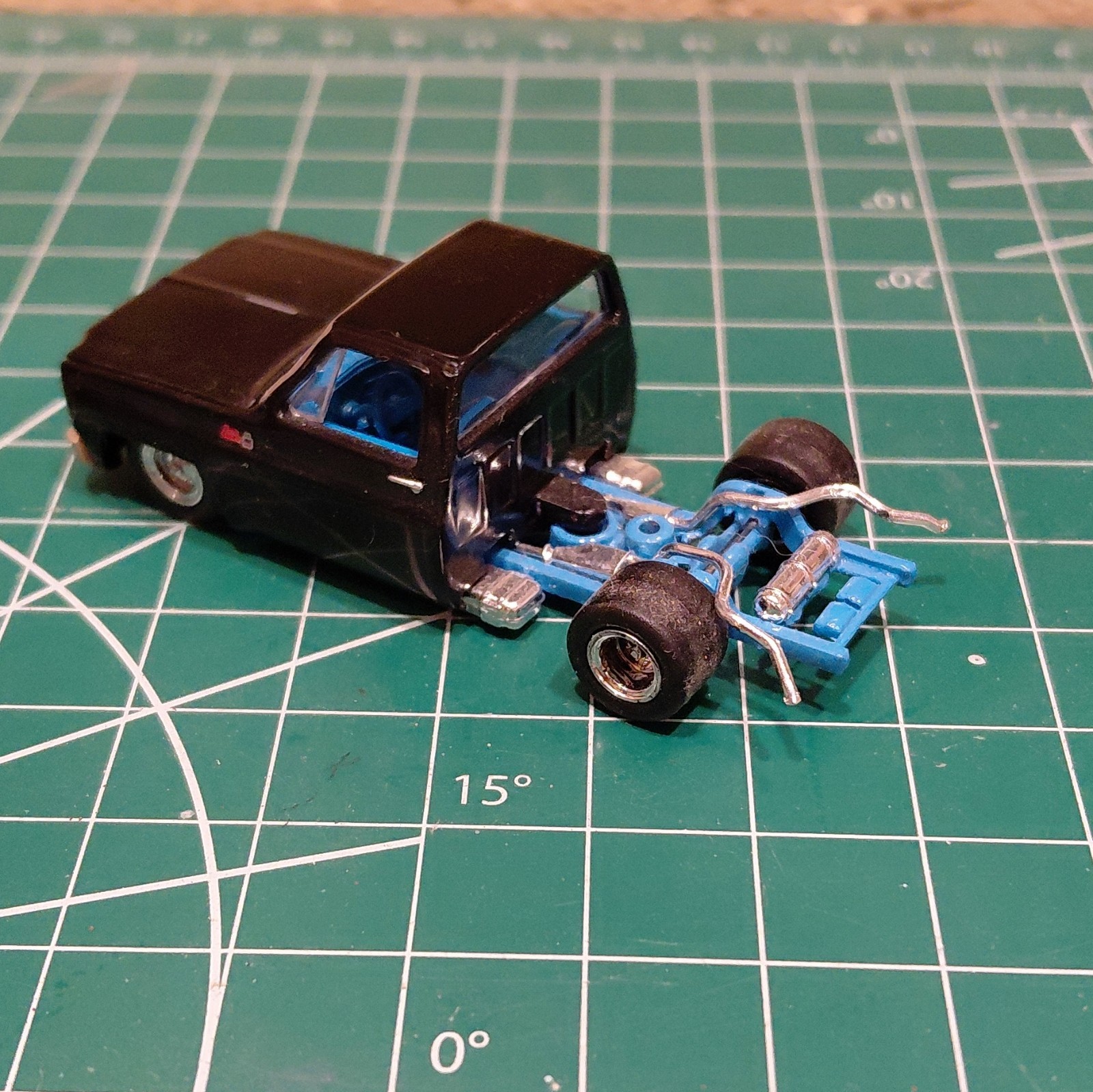 M2 Machines 1976 GMC Truck Custom Hot Rod Cab Chassis Black Blue 1:64 Loose