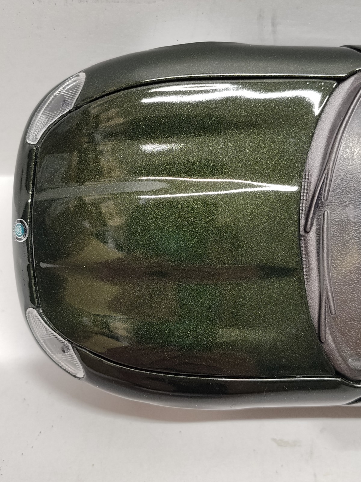 Maisto 1996 Jaguar XK8 Convertible Roadster 1:24 Scale Diecast Car Dk Green Toy