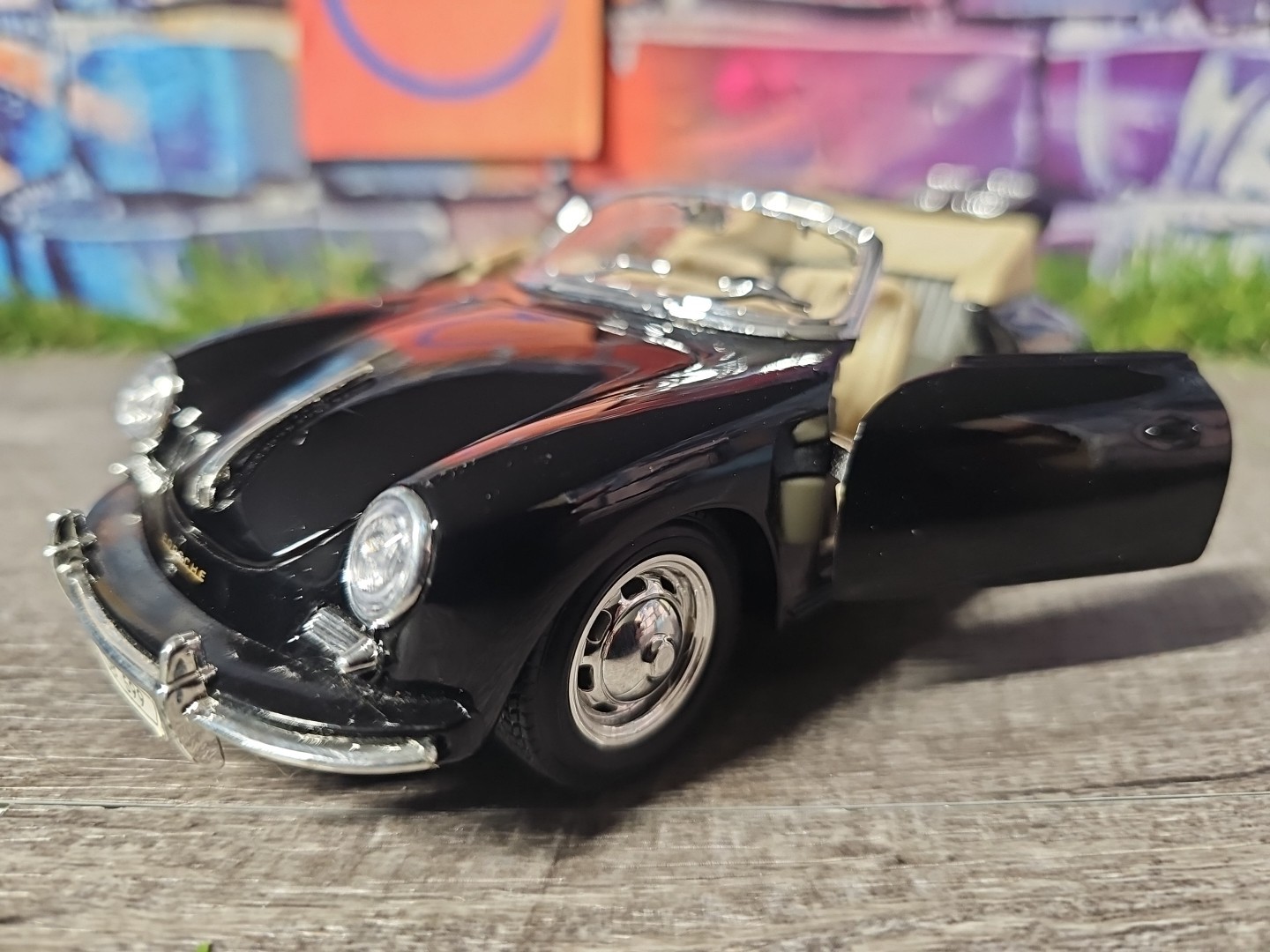 Vntg 2004 Welly 1961 Porsche 356B Cabriolet Black 1:24 Scale Diecast Car NO BOX