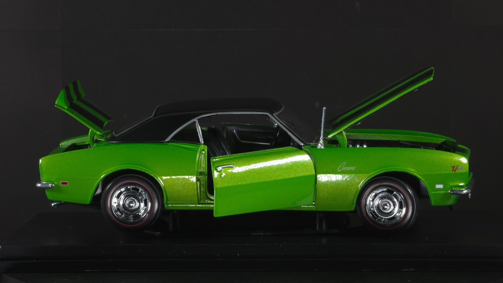 1968 Chevrolet Camaro Z/28 Coupe 1:18 Maisto Exclusive Style Special Edition
