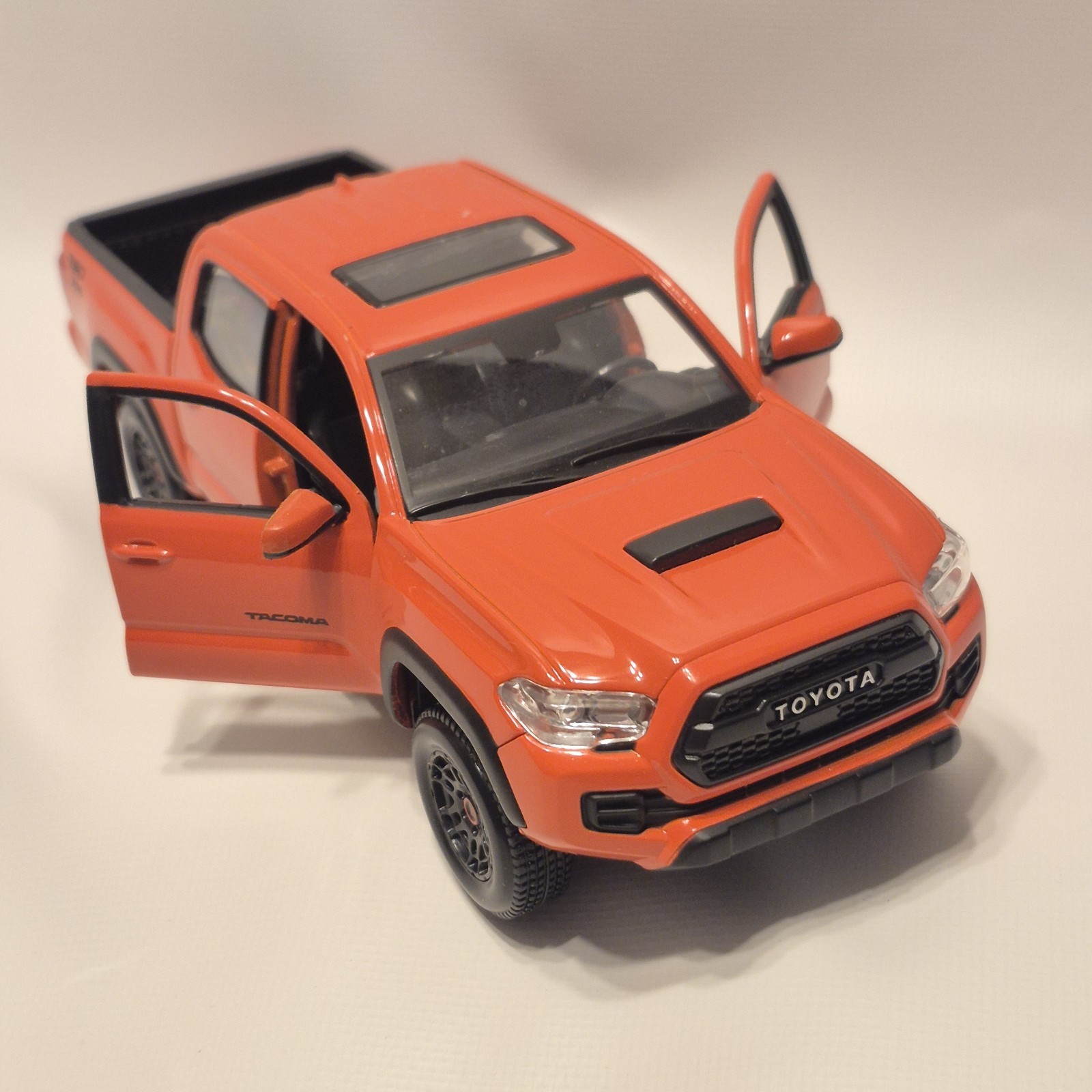 Maisto Orange Die Cast Collectible Toy Vehicle True to Scale Special Edition