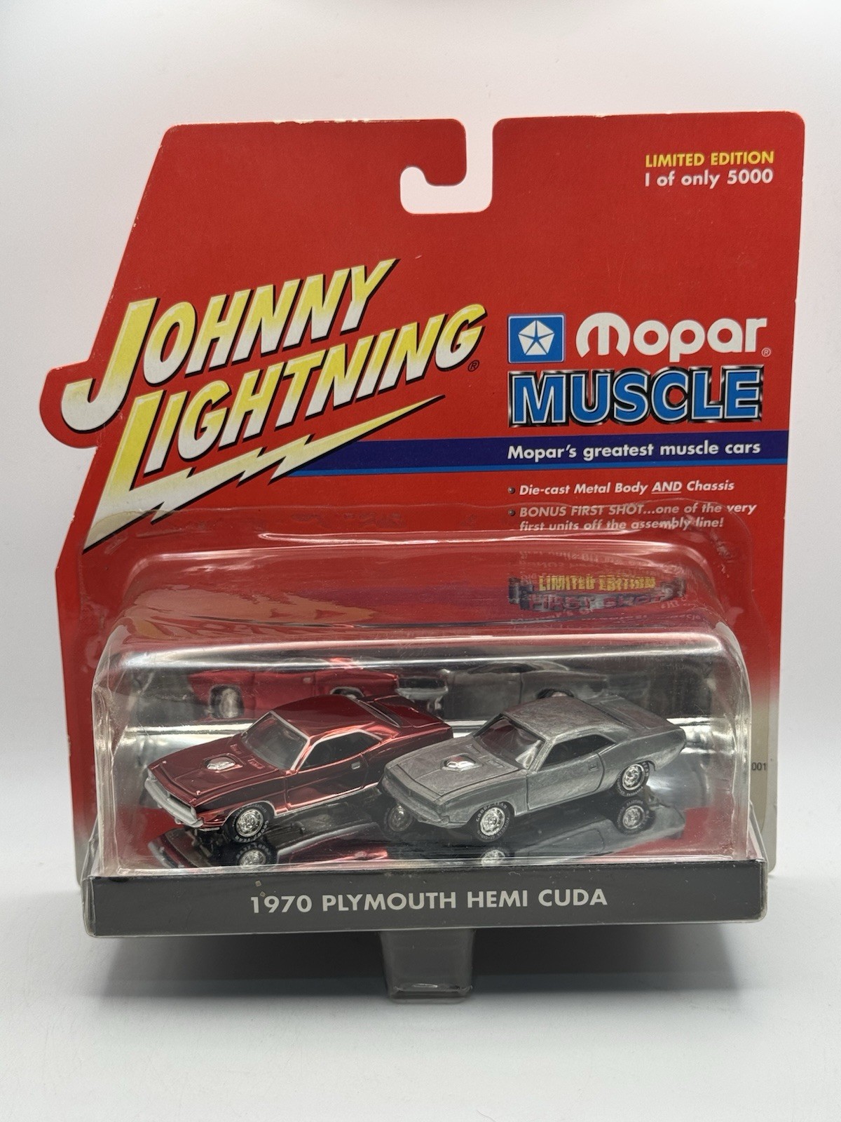 Johnny Lightning Mopar Muscle 70 Plymouth Hemi Cuda w/ First Shot Car – 1:64 Car