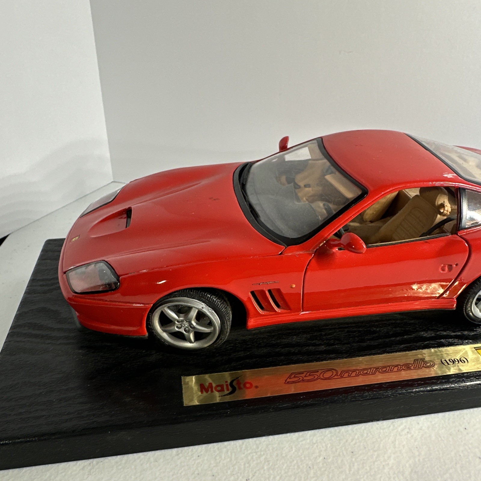 Maisto Ferrari 550 Maranello Red Die Cast Model Car 1:18 Scale No Box As Is Cond