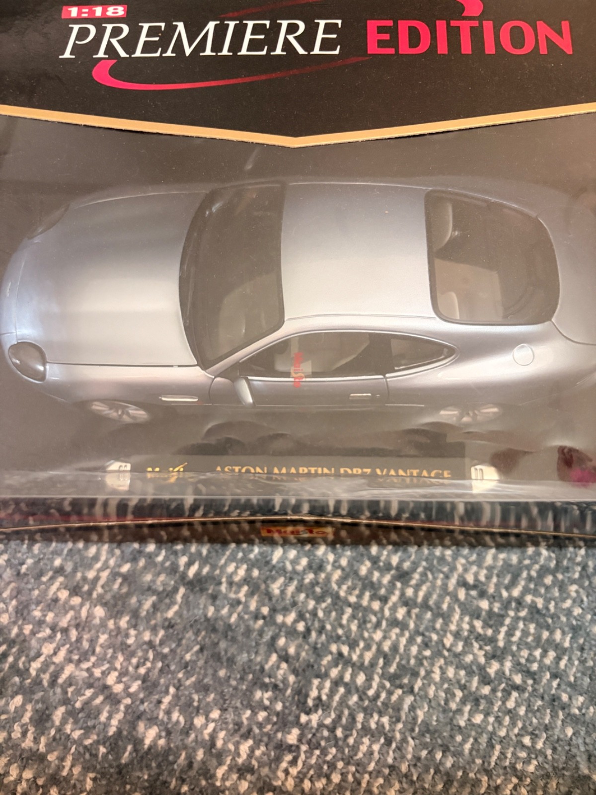 COOL! Aston Martin D87 Silver Vantage Model Car Maisto Premier Edition