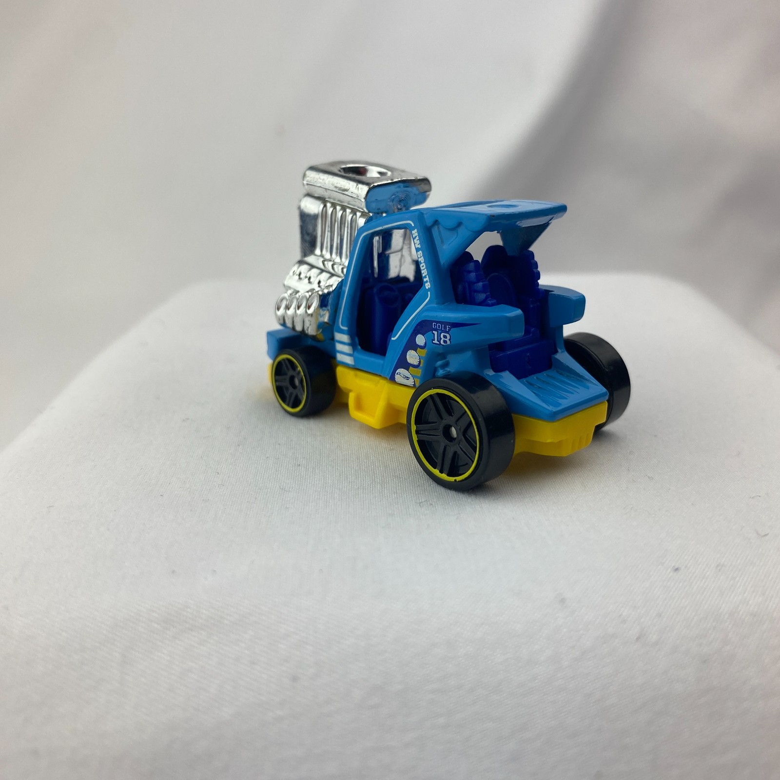 2014 Tee’d Off 2 Blue And Yellow – Loose Mattel Hot Wheels Diecast 1:64