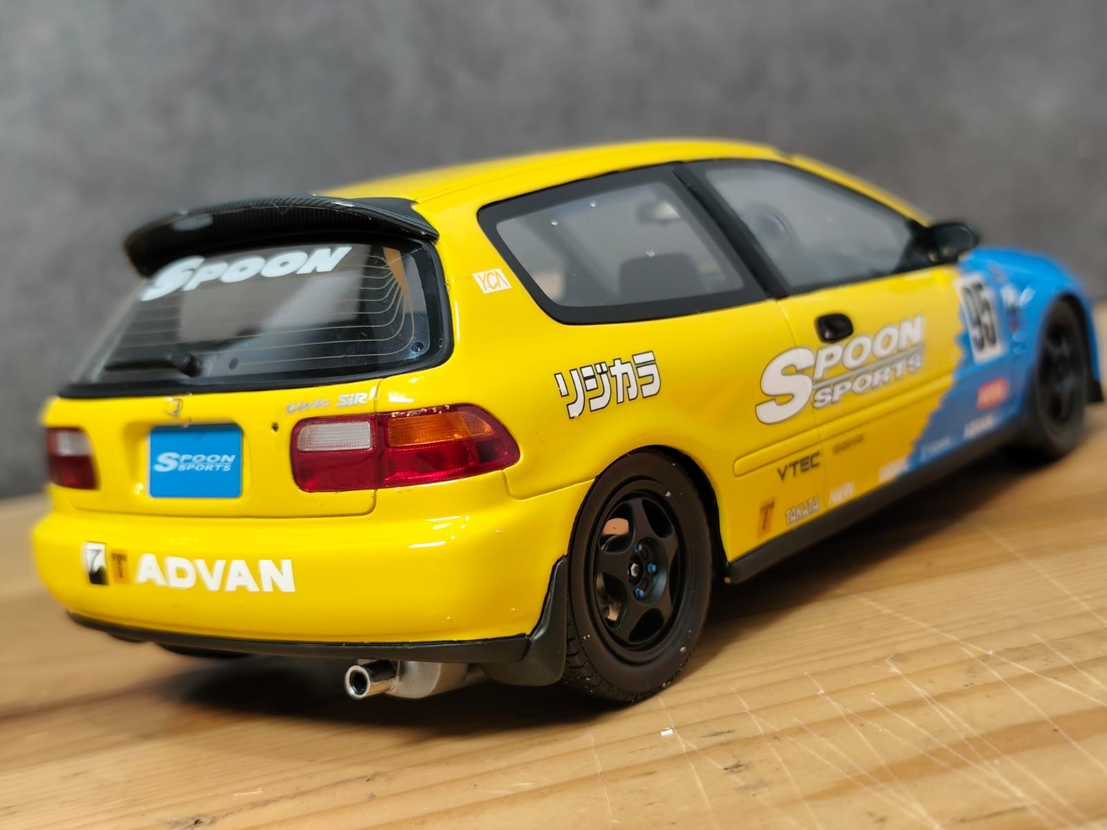 Otto Mobile 1/18 Scale Honda Civic (EG6) Spoon (Blue / Yellow)
