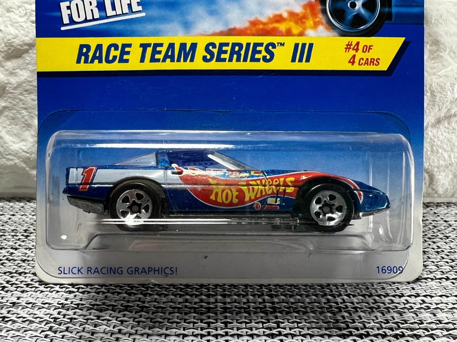 Hot Wheels Race Team Series III #4 of 4 Cars ’80s Corvette Collector #536 Blue