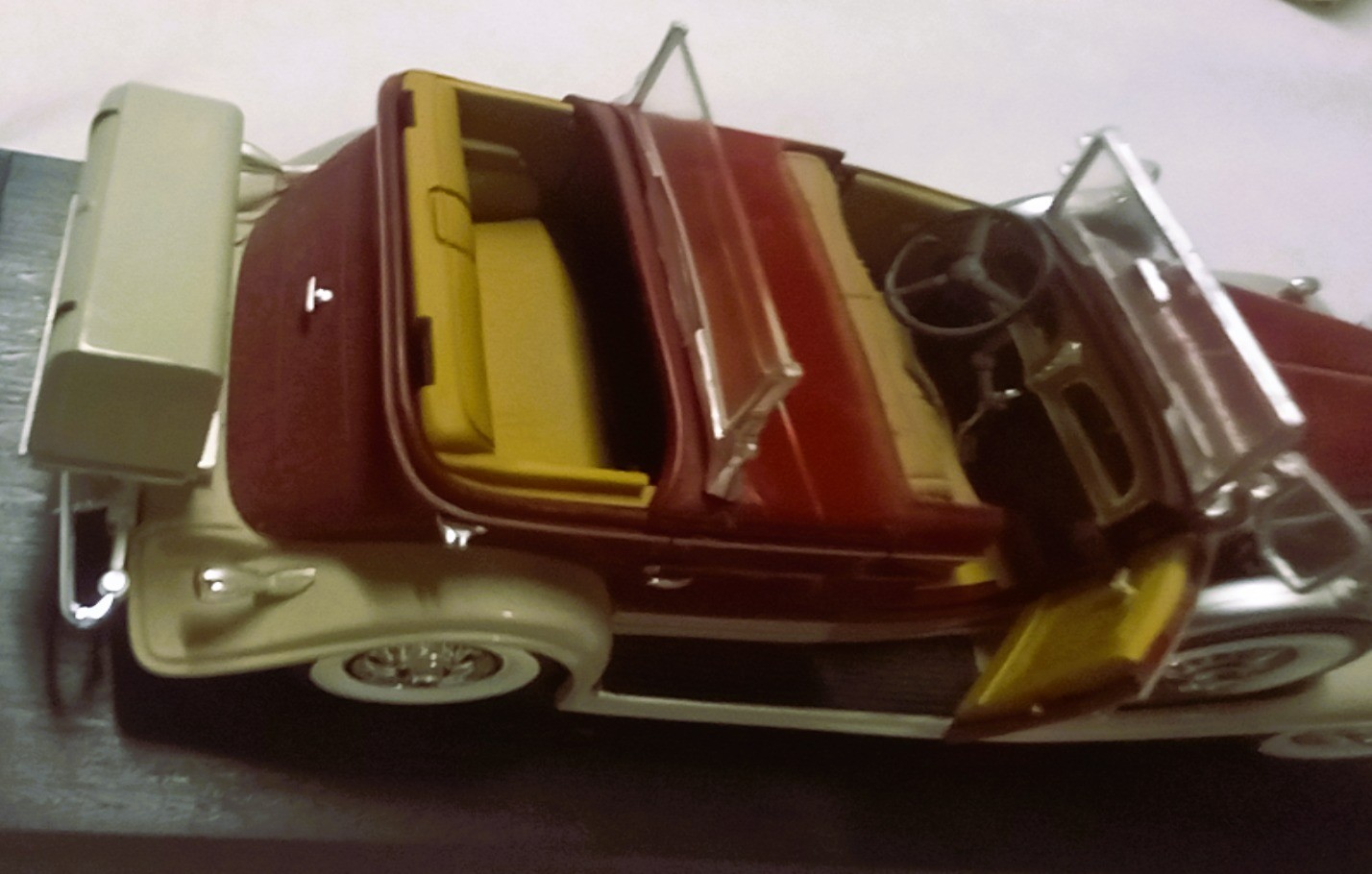 Anson Classic 20-1932 V16 Cadillac Sport Phaeton 1:18 Scale Removable Top NIB