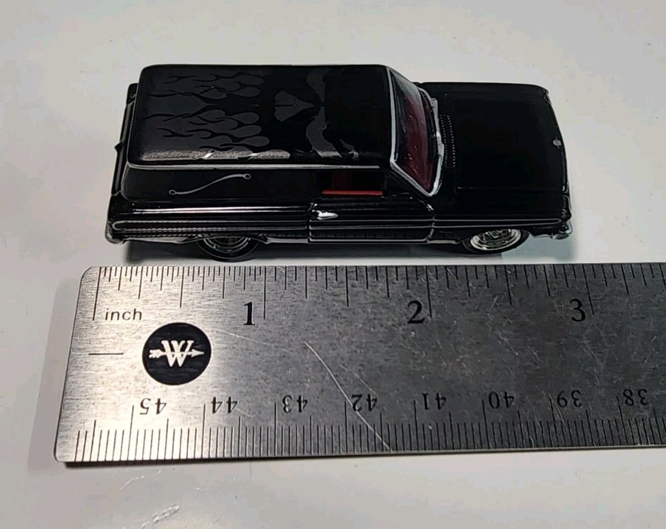 Johnny Lightning Thirteen Customs 1965 Ford Falcon Sedan Delivery 1/64 Diecast