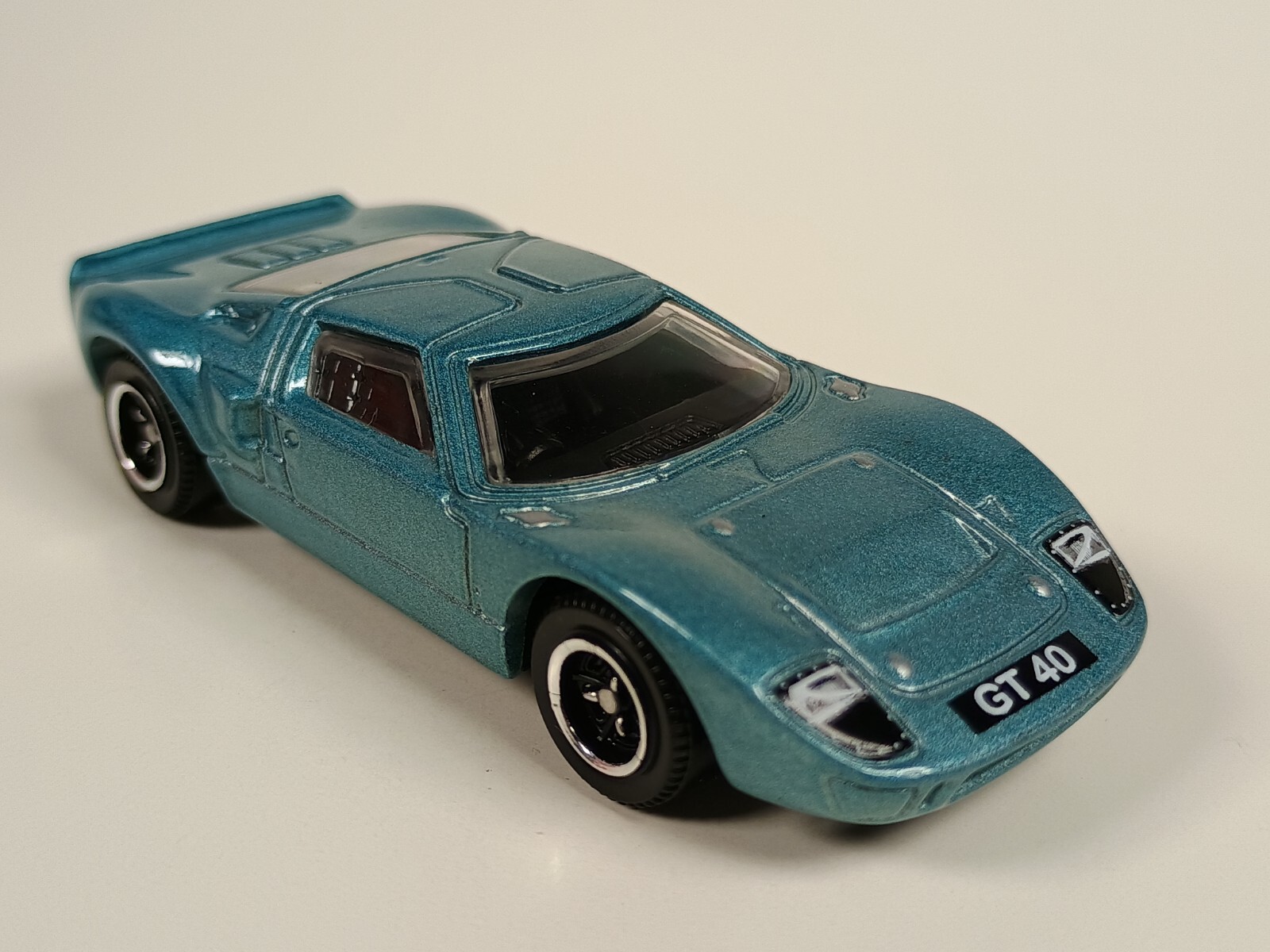 Ford GT40 Matchbox 2024 Highway Speeders Metalflake Light Blue 1:64 Loose