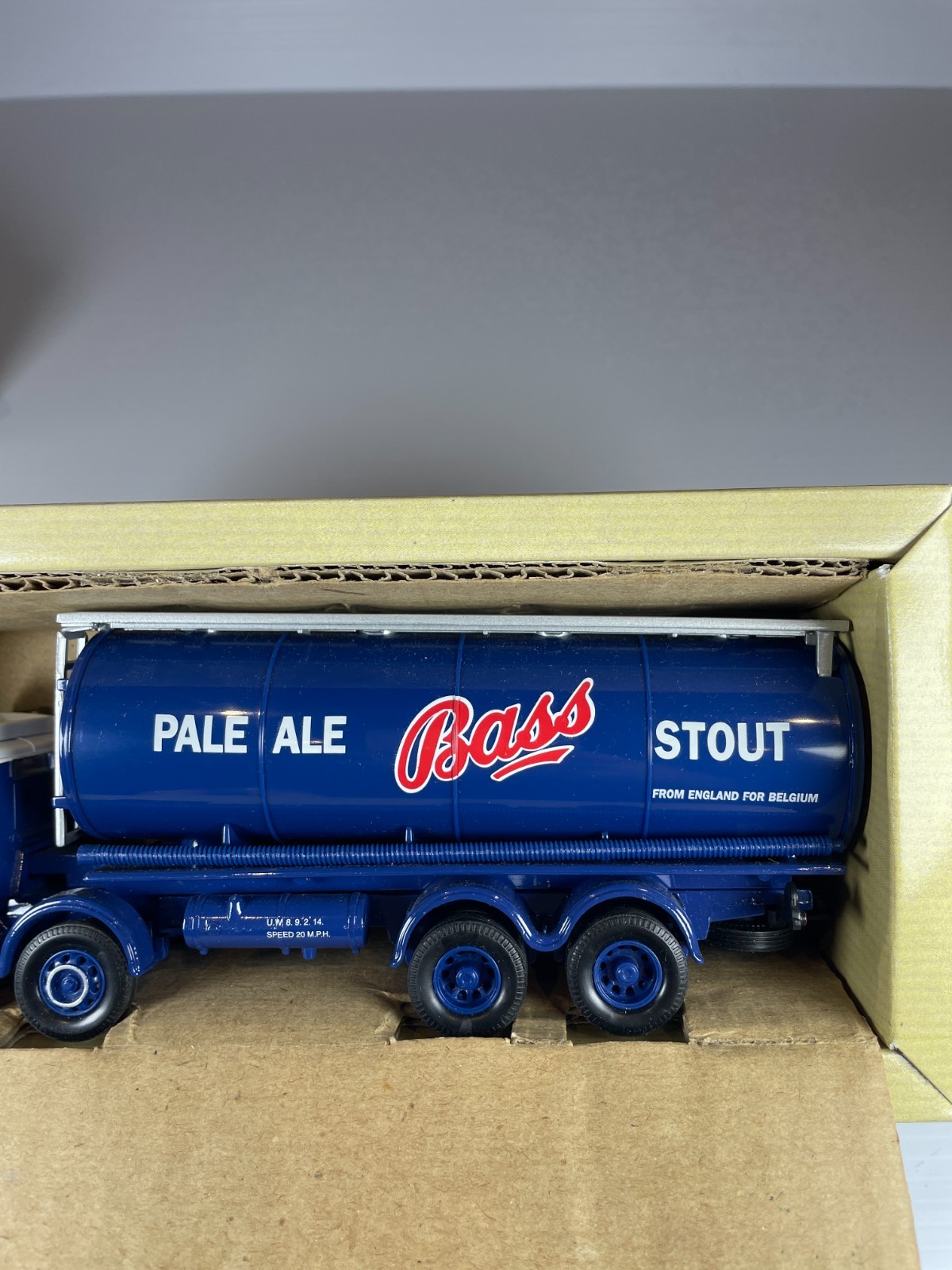 Corgi Classics 1:50 Scale 97319 ERF Cylindrical Tanker Bass Worthington Boxed.