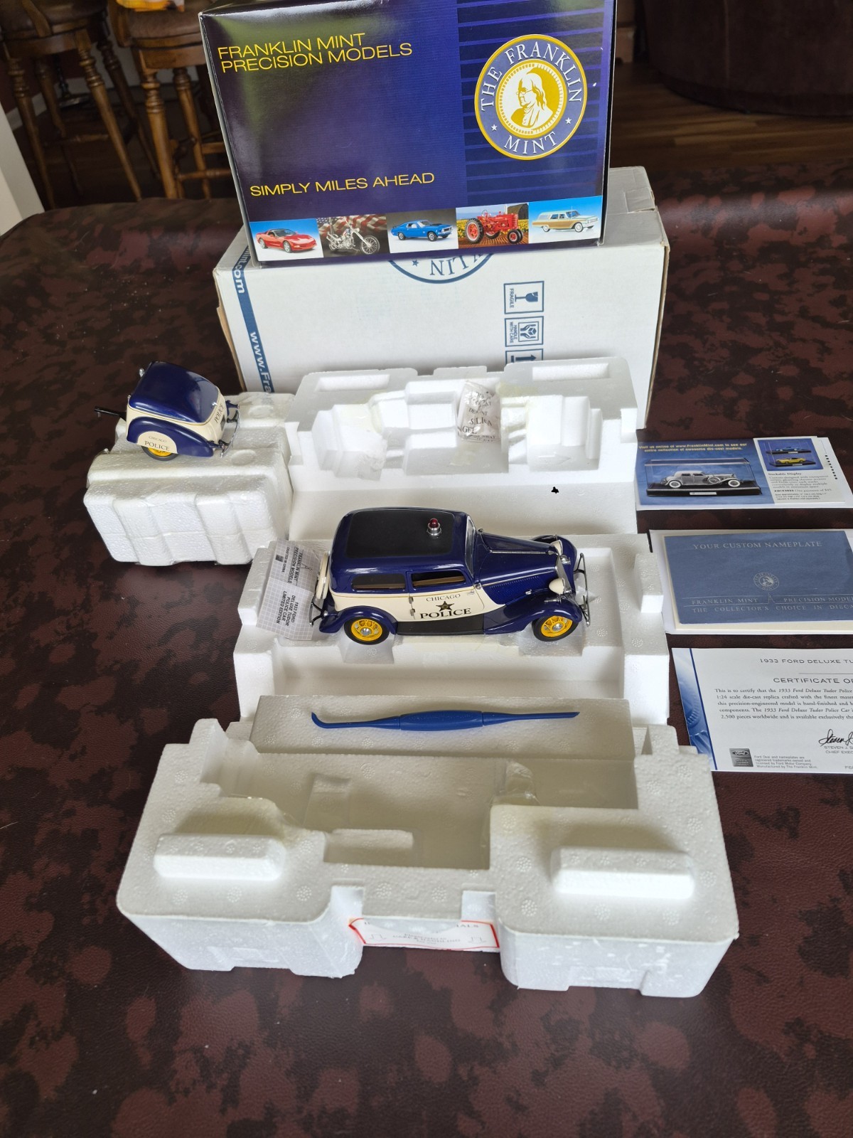Franklin Mint 1933 Ford Tudor Police Car with Trailer & Paperwork Read Descrip.