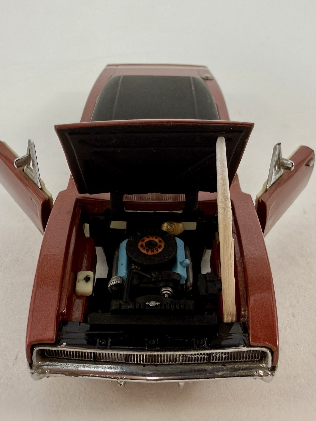 Franklin Mint B11RJ56 1968 Dodge Charger R/T Beaten Copper 1:43 Diecast Model