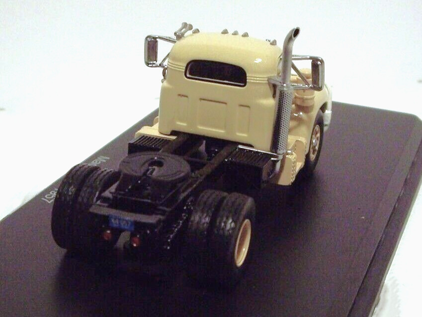 CHOSE MACK B-61T SWB Semi tractor truck bottom dump trailer NEO RESIN 1/64 n DCP