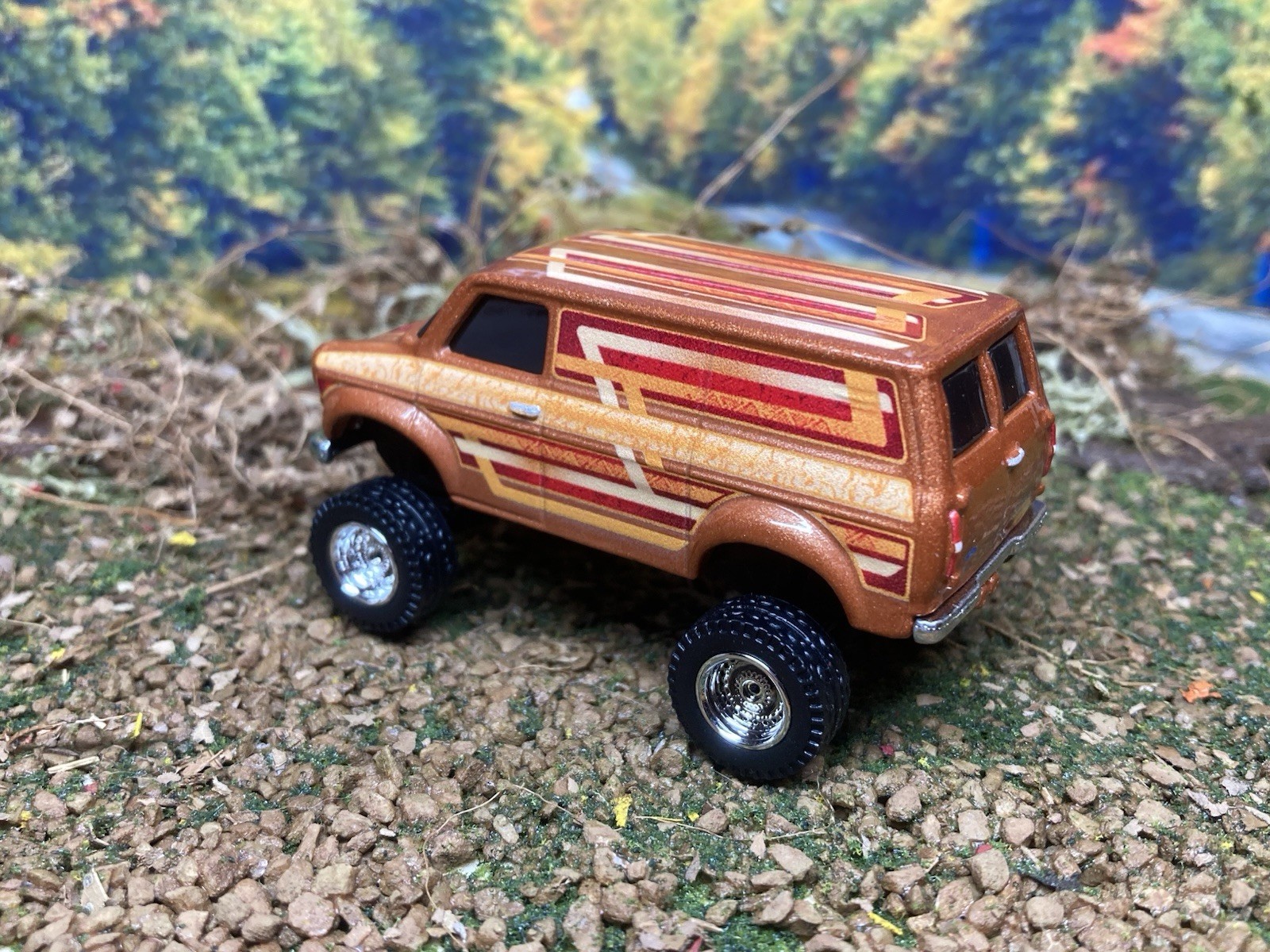 Ford Transit Supervan Lifted 4×4 Truck 1/64 Diecast Custom Hot Wheels Van