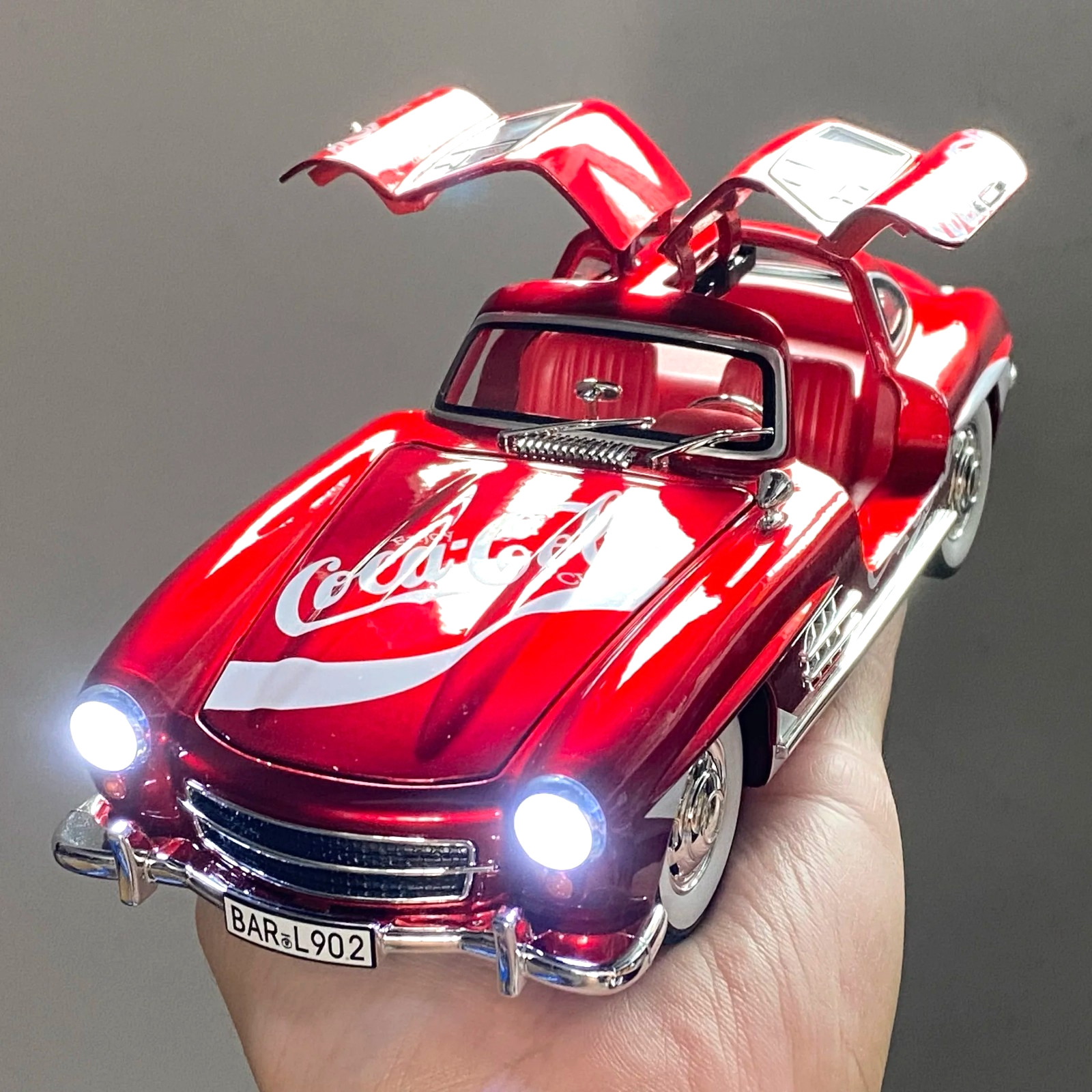 1:24 Mercedes Benz 300SL Coca Cola Alloy Diecast Car Model Sound/Light Gift NEW