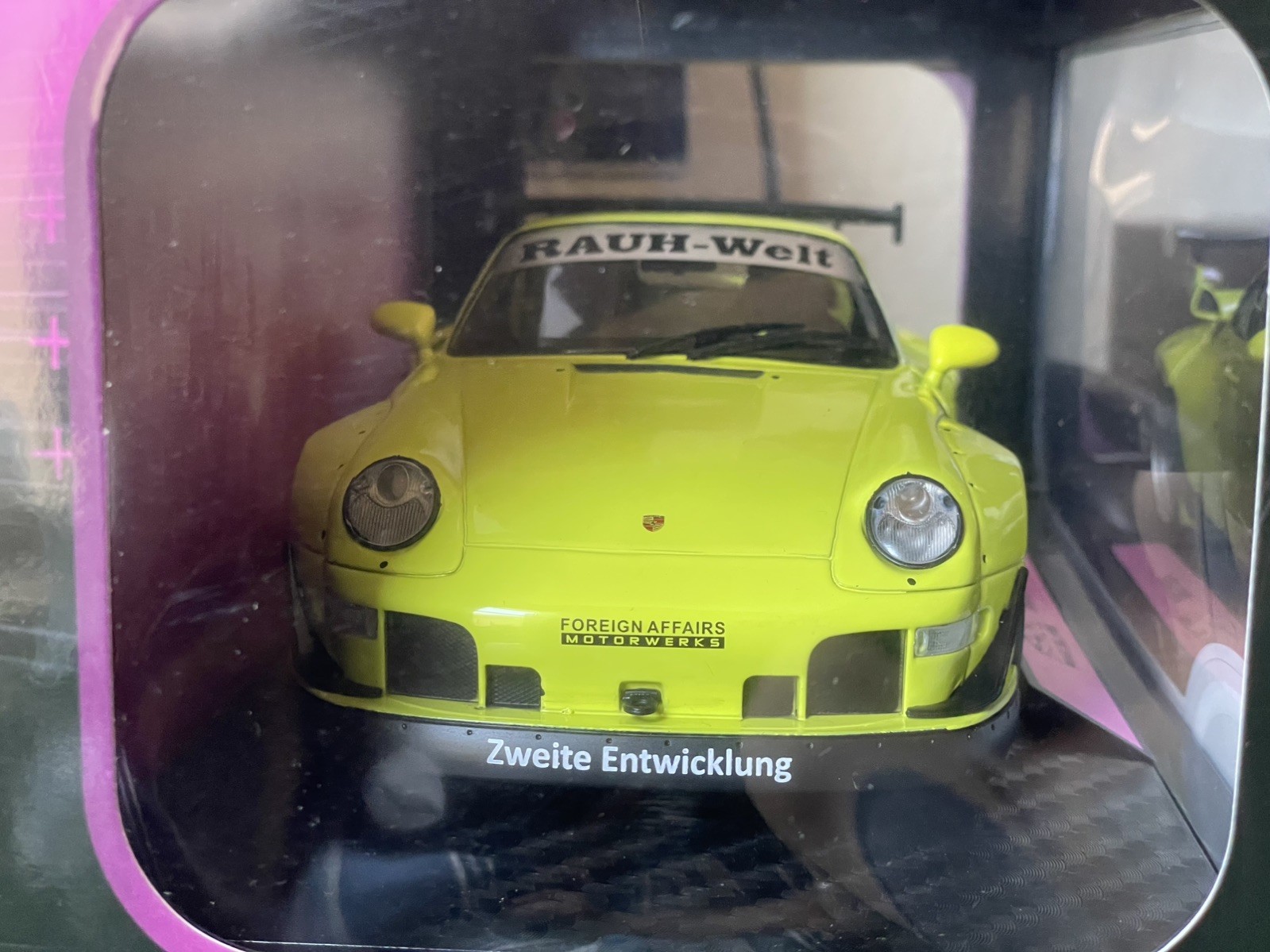 Jada Pink Slips Porsche 911 993 RWB Genki 1:18 Lime Yellow