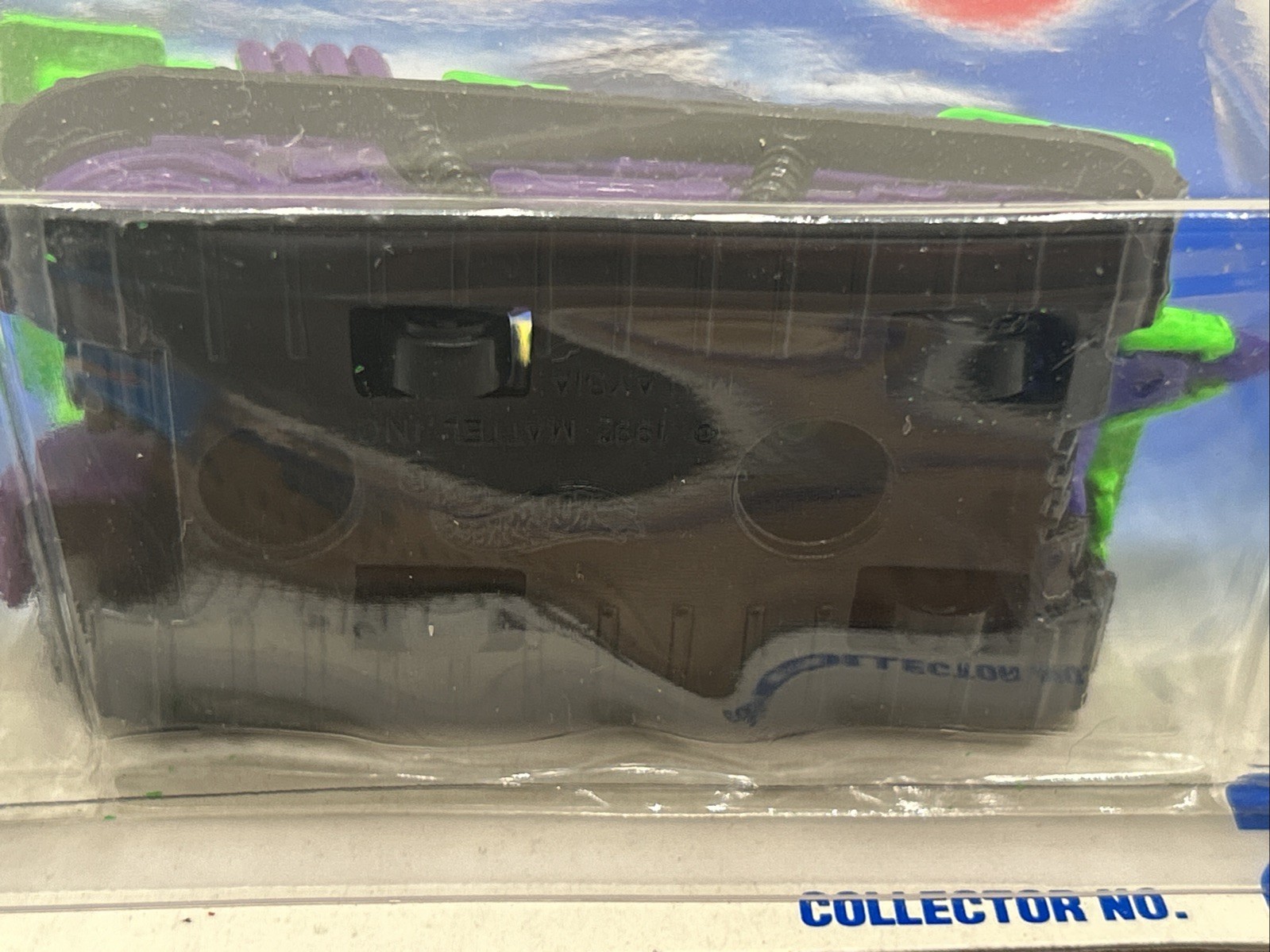 Hot Wheels Vintage Neon Green 1991 Treadator War Military Tank #205 NOS Sealed
