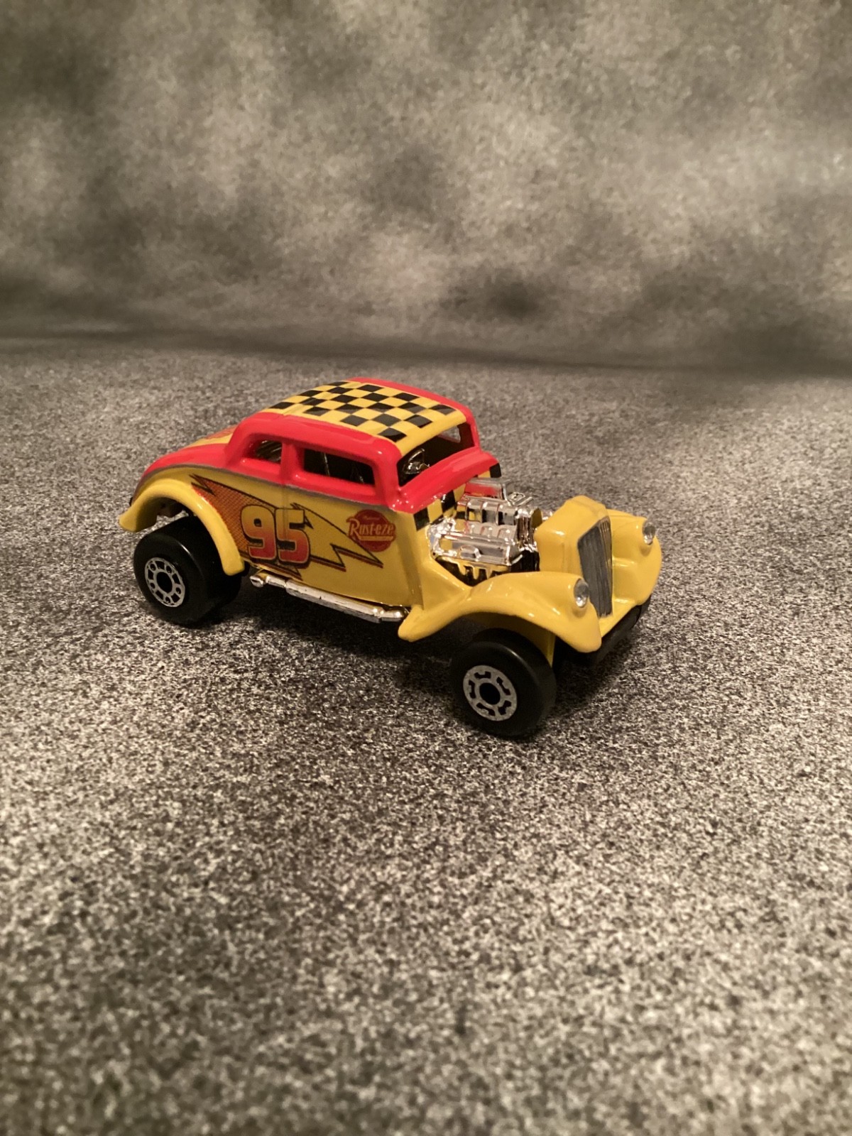 Matchbox 33 Willys street rod CUSTOM,, Lightning Mcqueen, read description