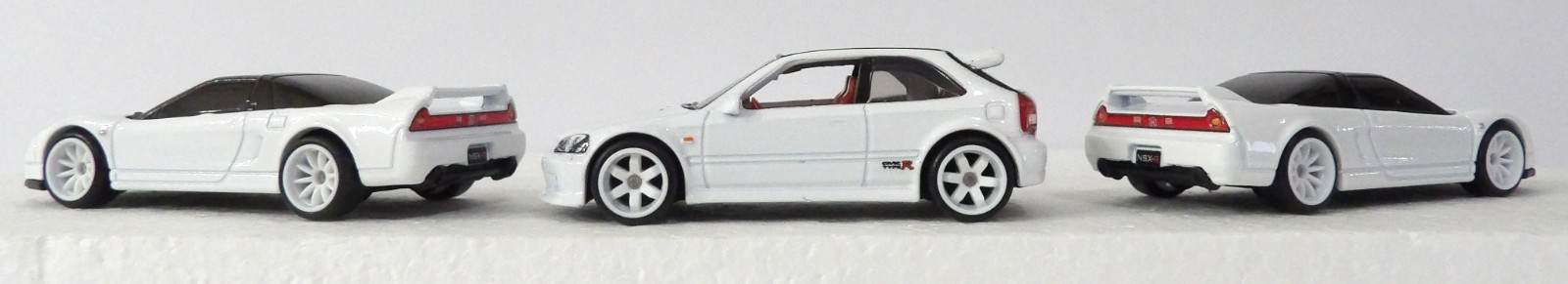 Hot Wheels 2025 Honda Diorama 1999 Honda Civic Type R 2003 Honda NSX-R 3car JC15