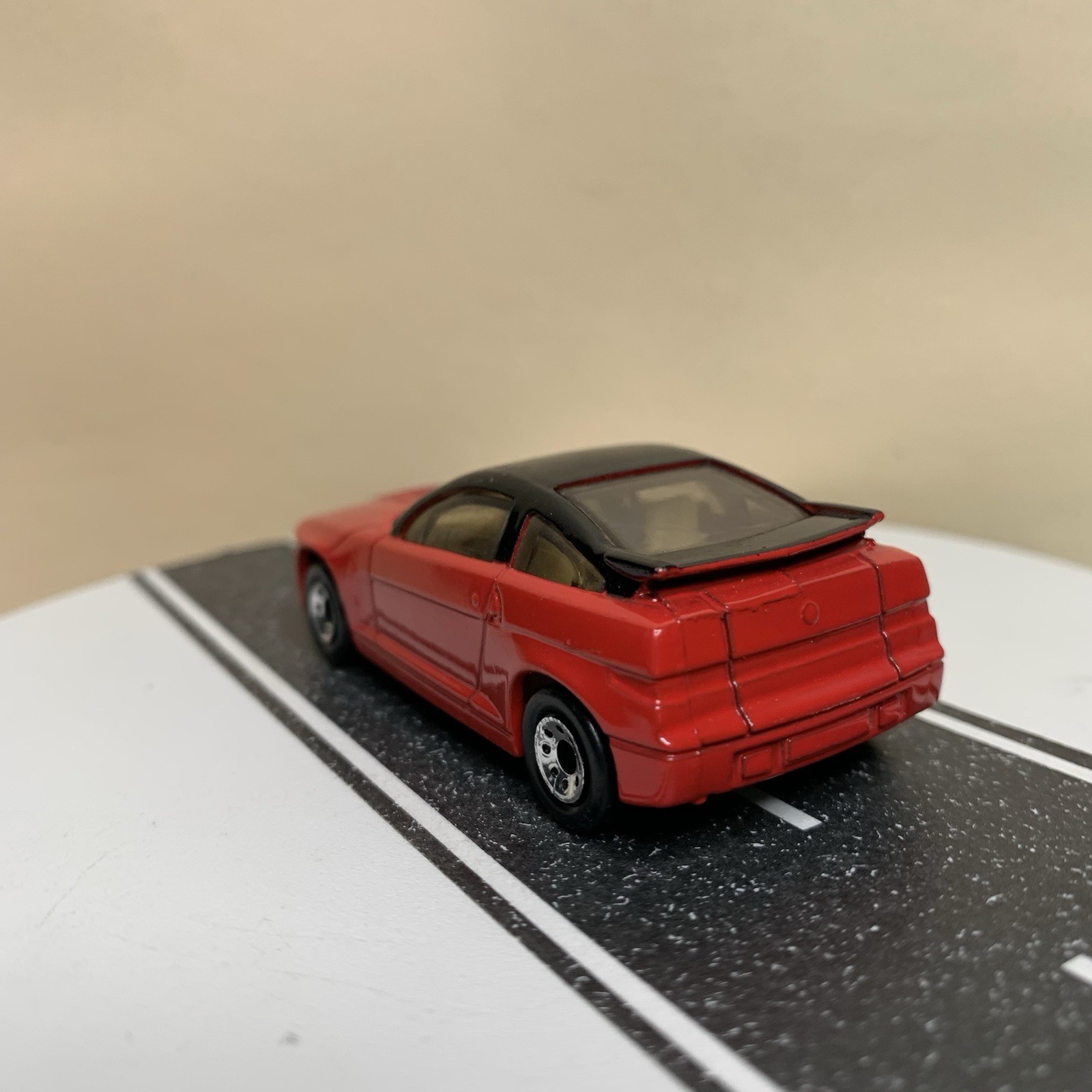 1990 Matchbox Superfast MB 15 Alfa Romeo SZ Red/Black Roof w/Tan Interior 1:64