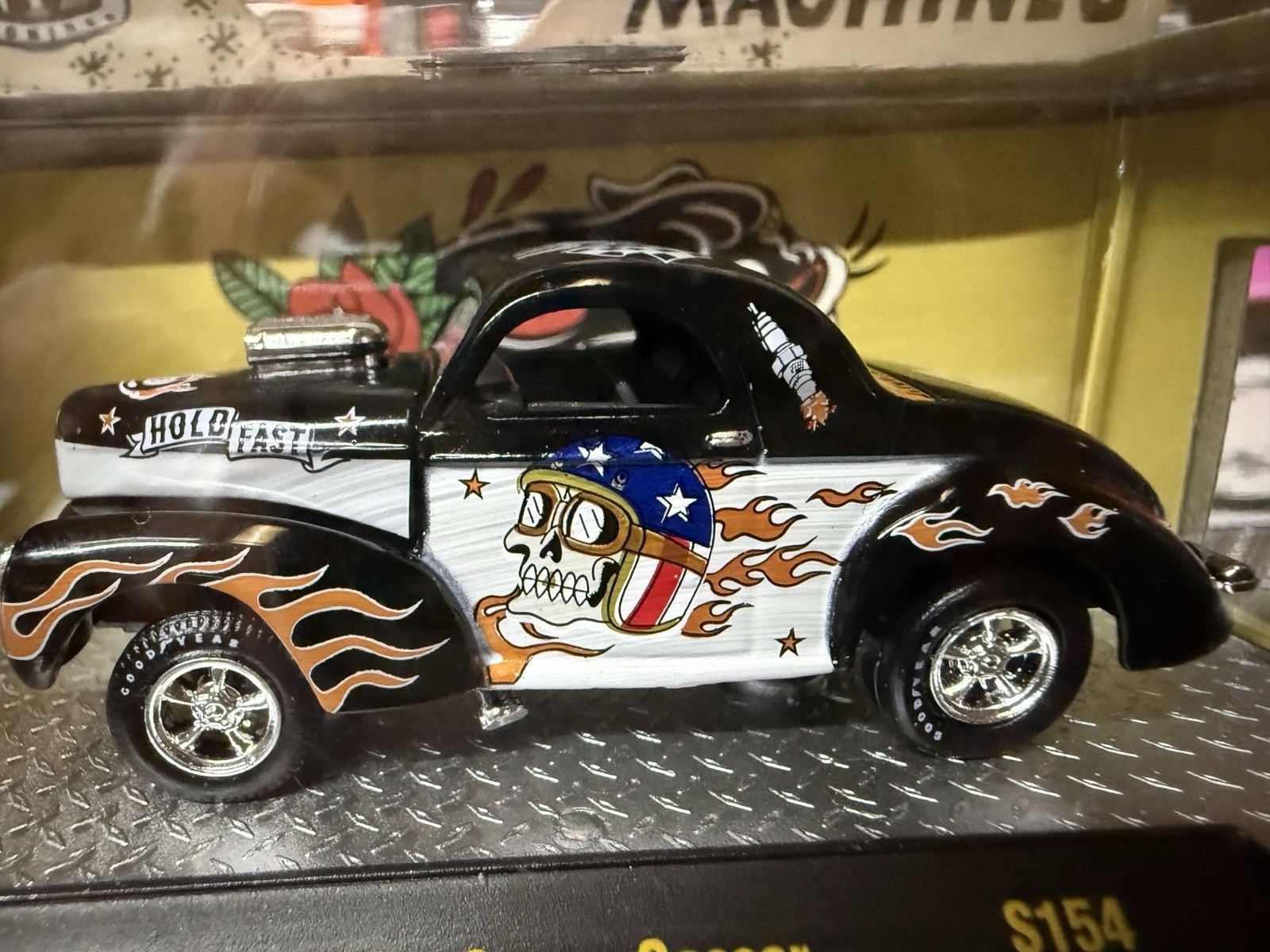 💥M2 Machines Flash & Diecast 1941 Willys Coupe Gasser Tattooing 1:64 💥