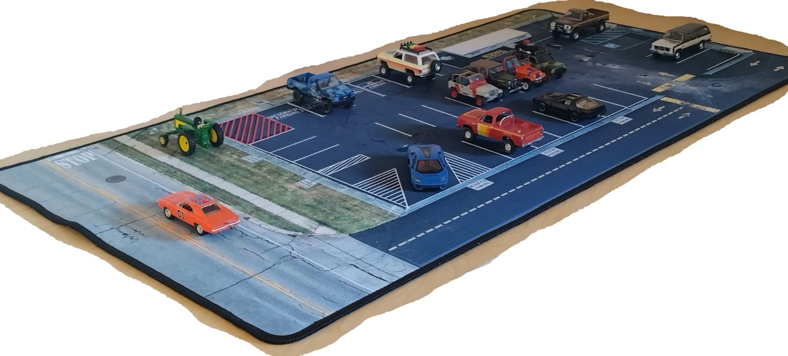 31″X 15.5″ Desk Mat Used Car Lot Dealership 1:64 scale
