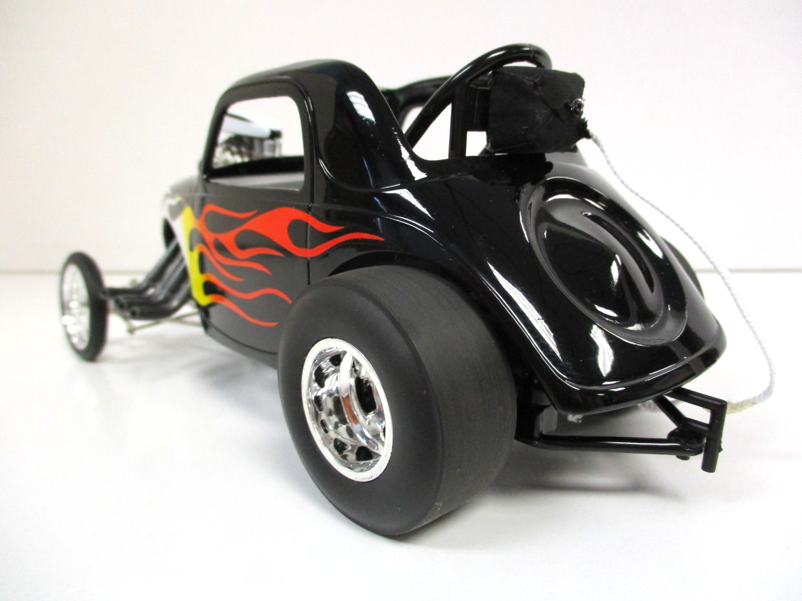 ACME – FIAT ALTERED DRAGSTER / DRAG CAR (BLACK / FLAMES) – 1/18 DIECAST