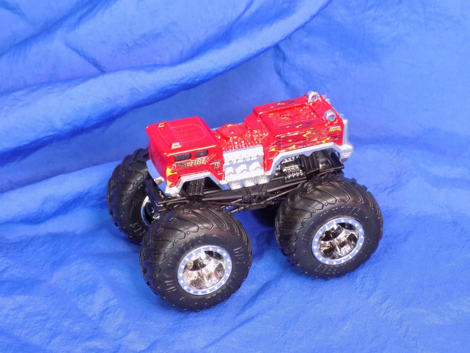 Hot Wheels Monster Jam Monster Truck Lot x 3 w/ Bone Shaker 5 Alarm HW Delivery