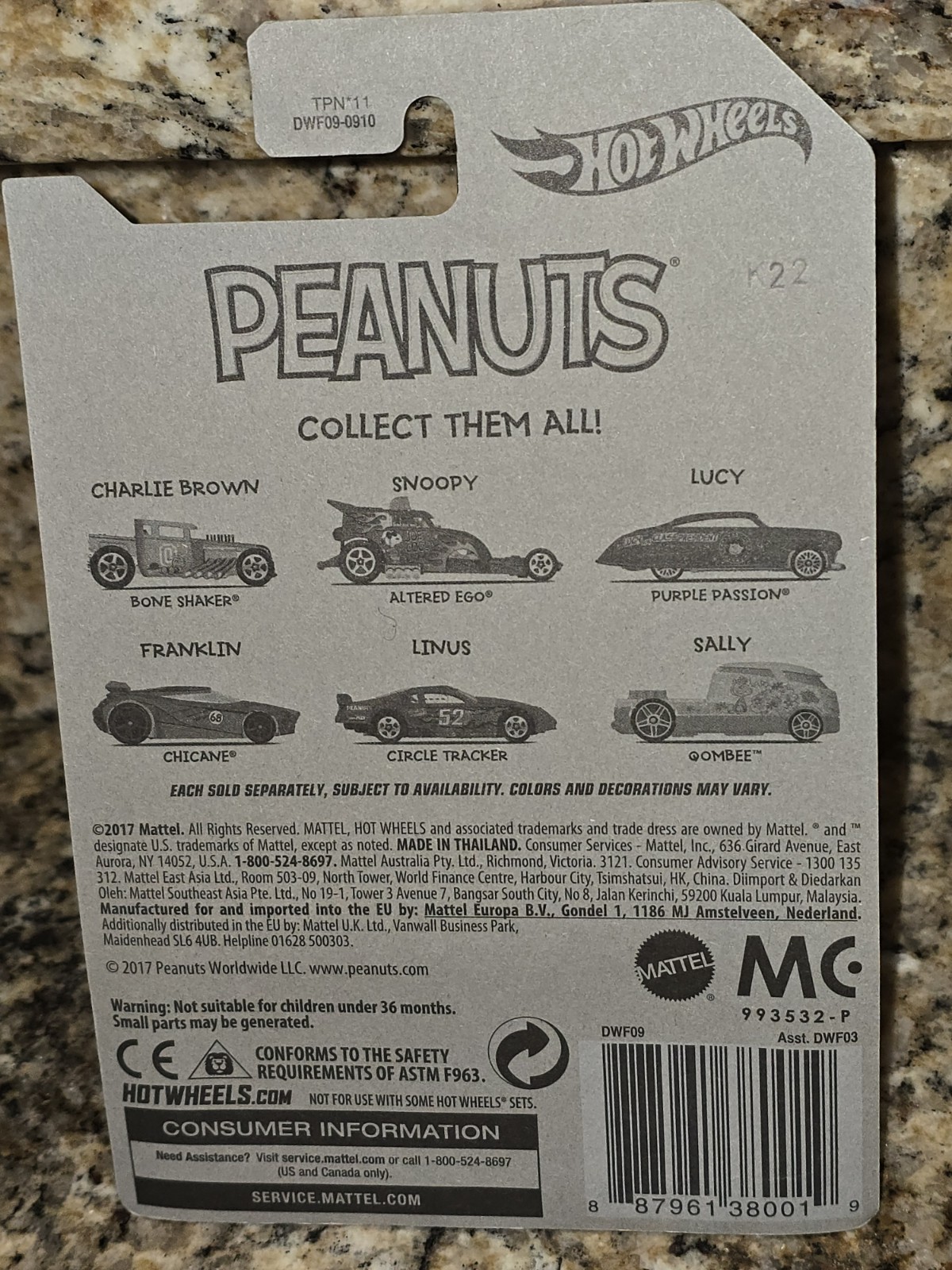 HOT WHEELS PEANUTS SNOOPY SALLY BROWN FROM 2017 QOMBEE NEW SNOOPY GANG