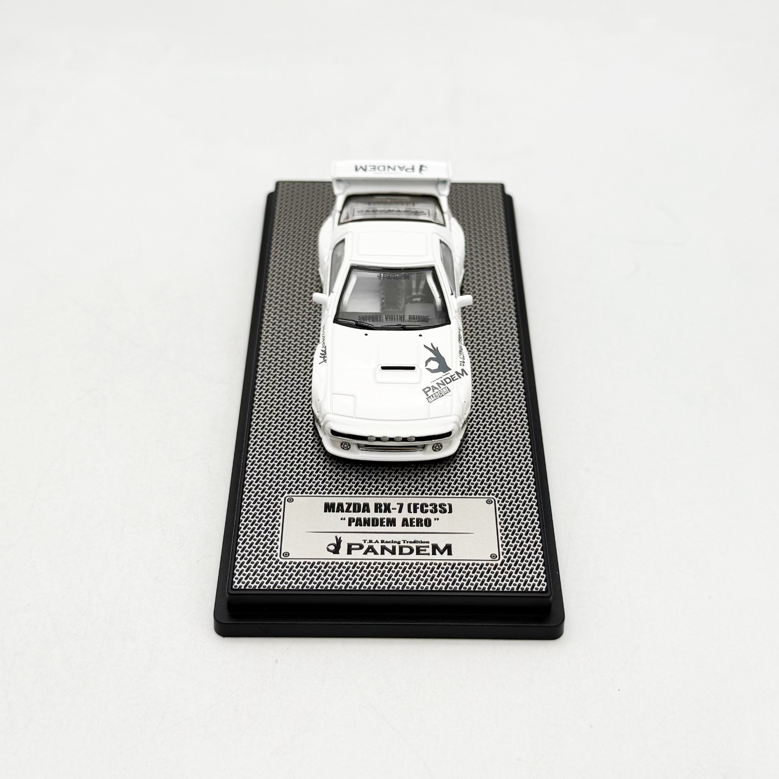 INNO64 1:64 Mazda RX-7 FC3S “PANDEM AERO” Widebody White